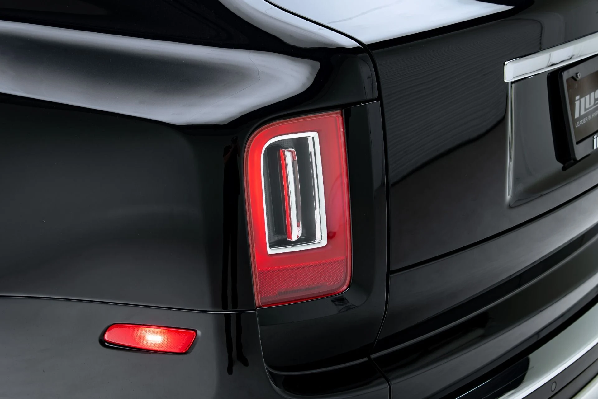 mph030_2842245131_Used_2023_Rolls_Royce_Cullinan_1777310585_858470ee0b