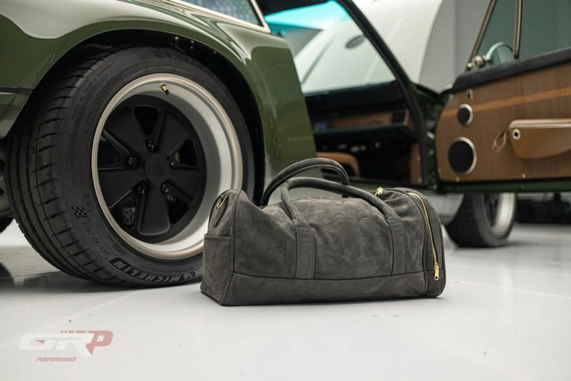 mph030_2842331708_36538_F84_C758_437_C_8163_0_BED_3_A367_F46_114562d88b