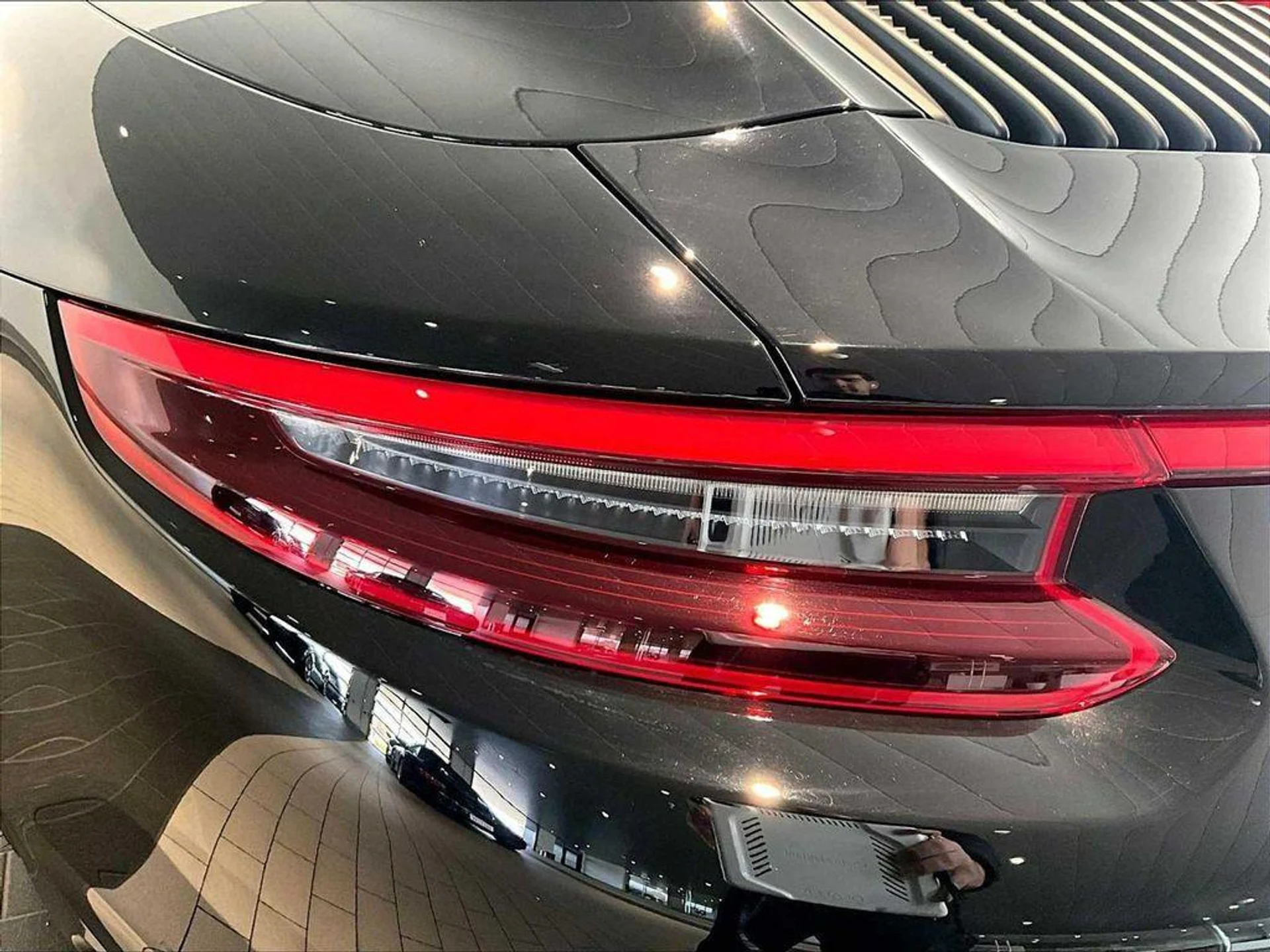 mph030_284919663_UBD_1_W_z_PX_Le_CK_CJ_9_QF_Id_XH_7fw_ca23321650