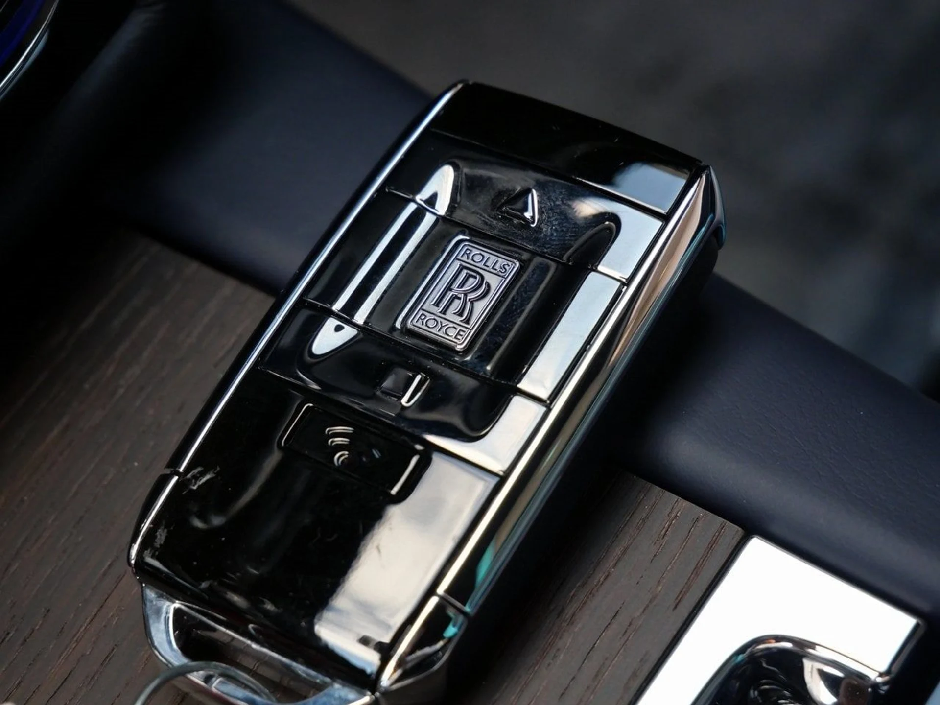 mph030_2865874171_0379559e9df297294f9f275ca79109c0x_10a5722864