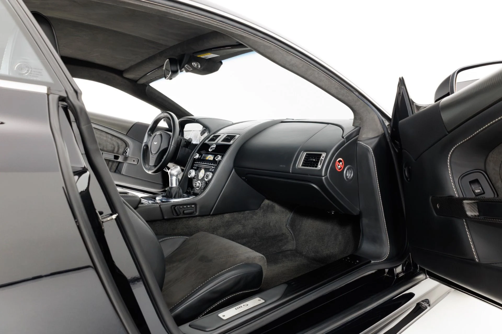 mph030_2867973693_Used_2009_Aston_Martin_DBS_V12_Manual_1785525196_e4b2950f78