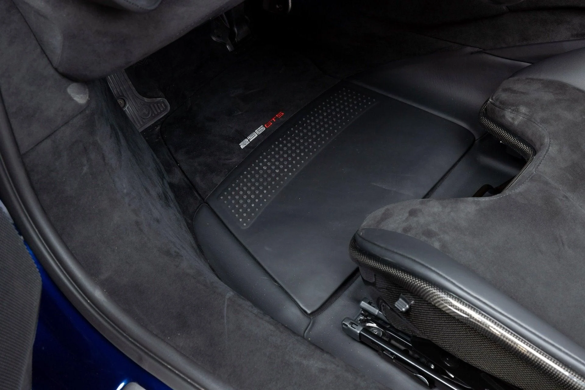 mph030_2876805092_Used_2023_Ferrari_296_GTS_1777368557_7e9f1342d1