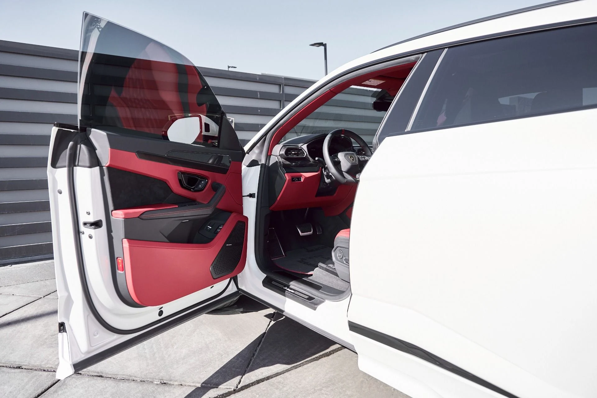 mph030_2879708005_Used_2024_Lamborghini_Urus_S_1769733247_dd02bdf42c