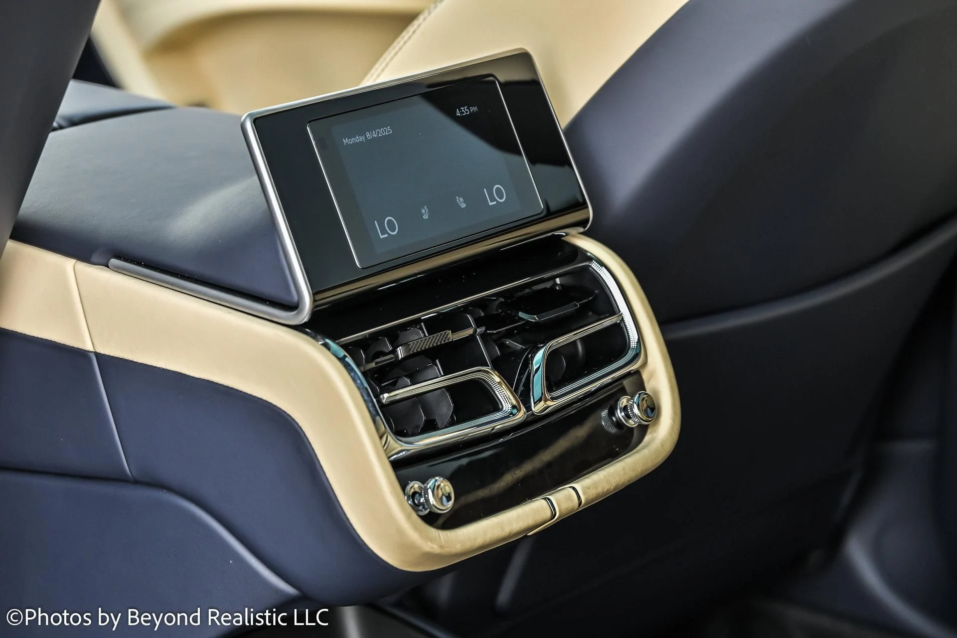 mph030_288237825_Used_2023_Bentley_Bentayga_EWB_1769853184_f120f9cea3