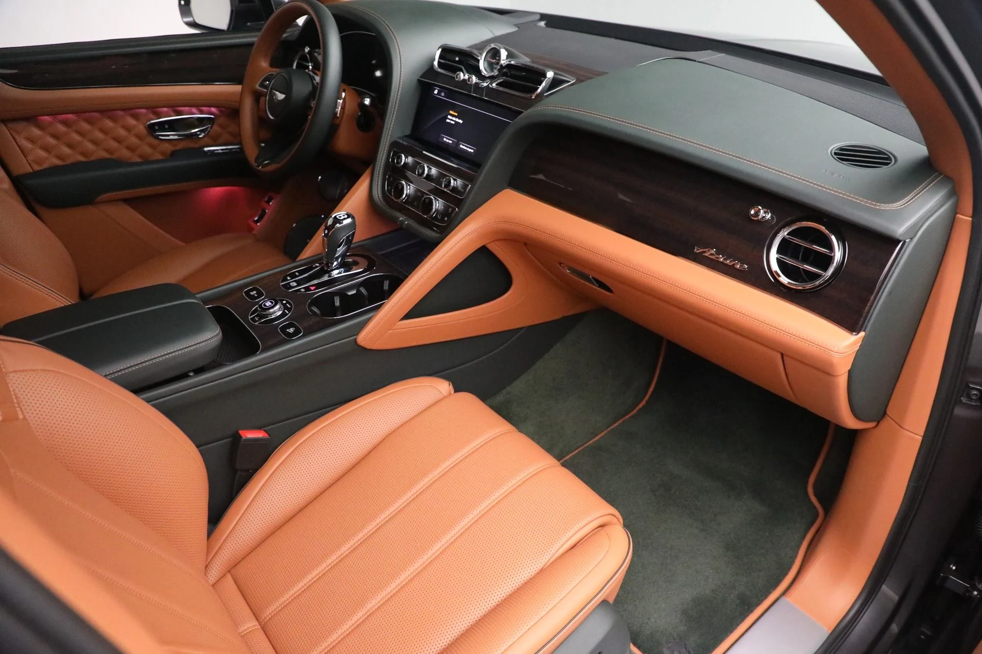 mph030_28838461_Used_2023_Bentley_Bentayga_Azure_Hybrid_1721850994_5ce9e1cd9c