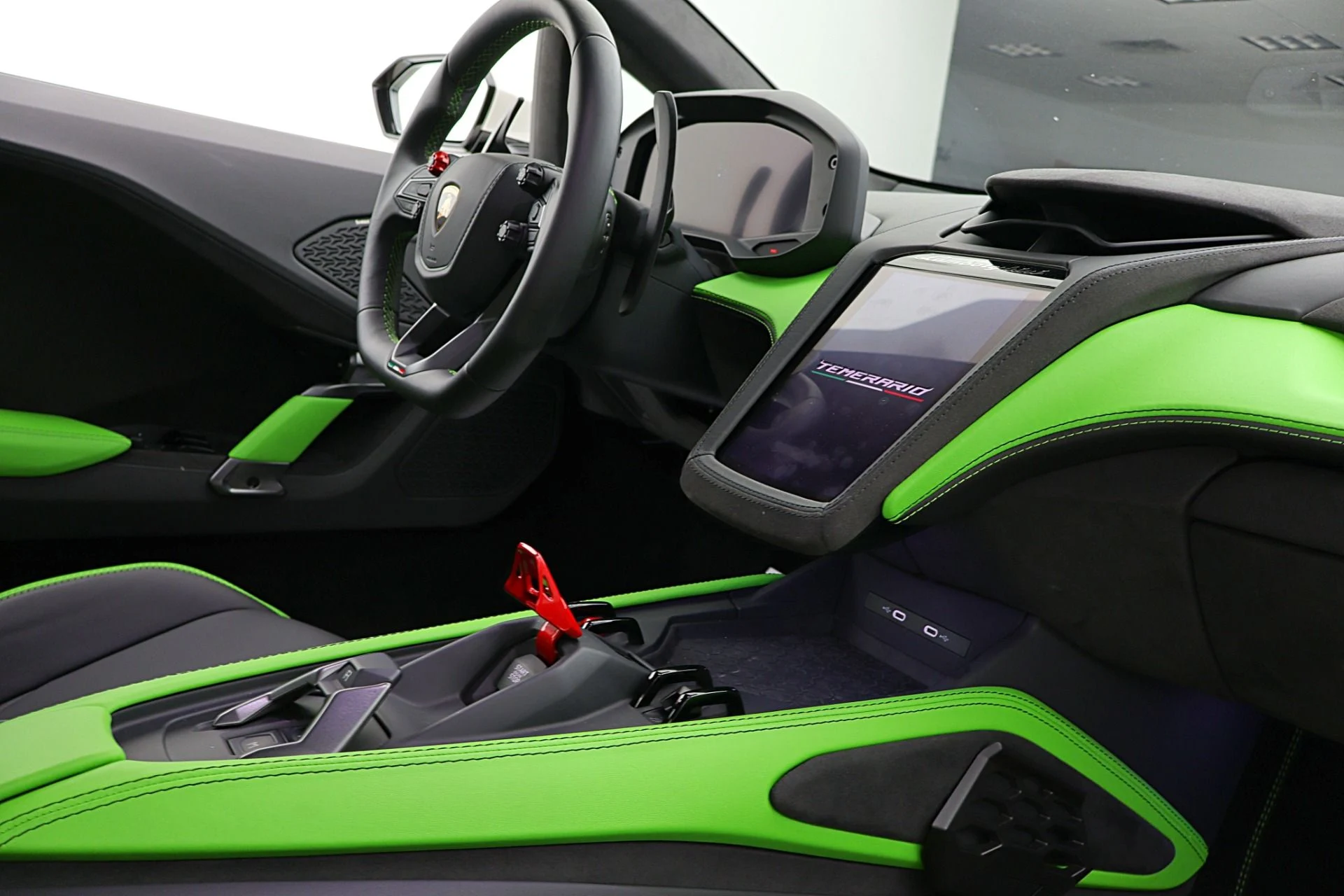 mph030_2885793176_Used_2026_Lamborghini_Temerario_LEASE_OPTIONS_AVAILABLE_dc720434ad