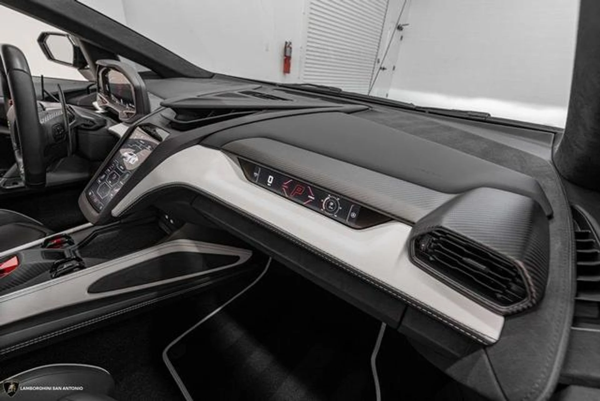 mph030_2885930938_Velcdn5_TRN_Bu_VPRB_Kyc_Ss_V3r_Bms_f5bb39fe75