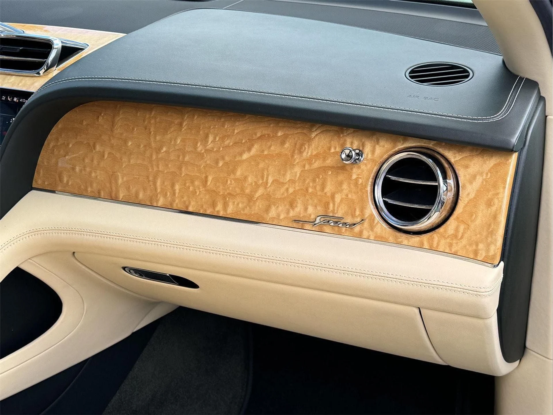 mph030_2896007629_79cf754f99060bccbffc23b78c173f0a_3b651a43e6