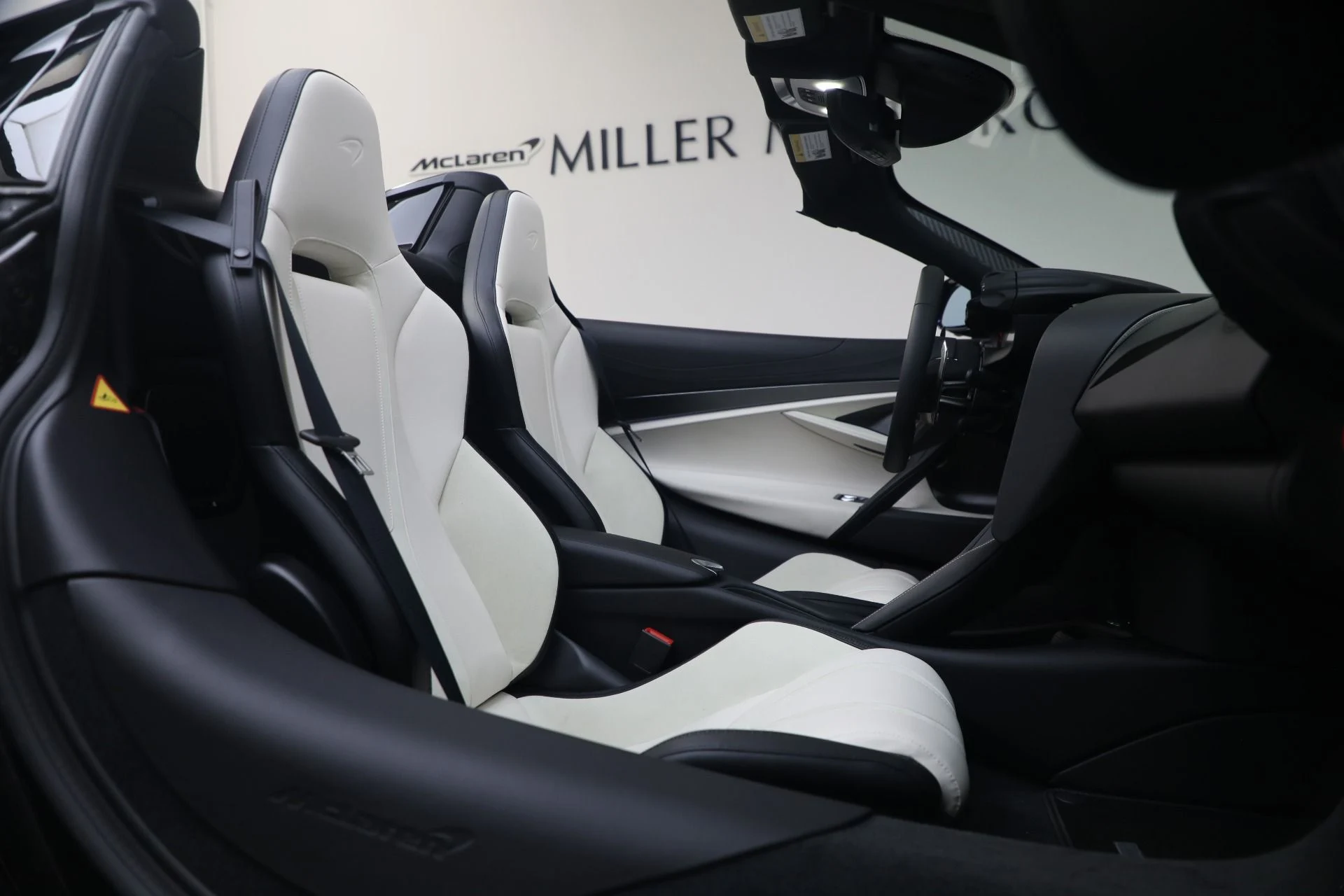 mph030_2902496254_New_2027_Mc_Laren_750_S_Spider_Tech_Lux_661639aff9