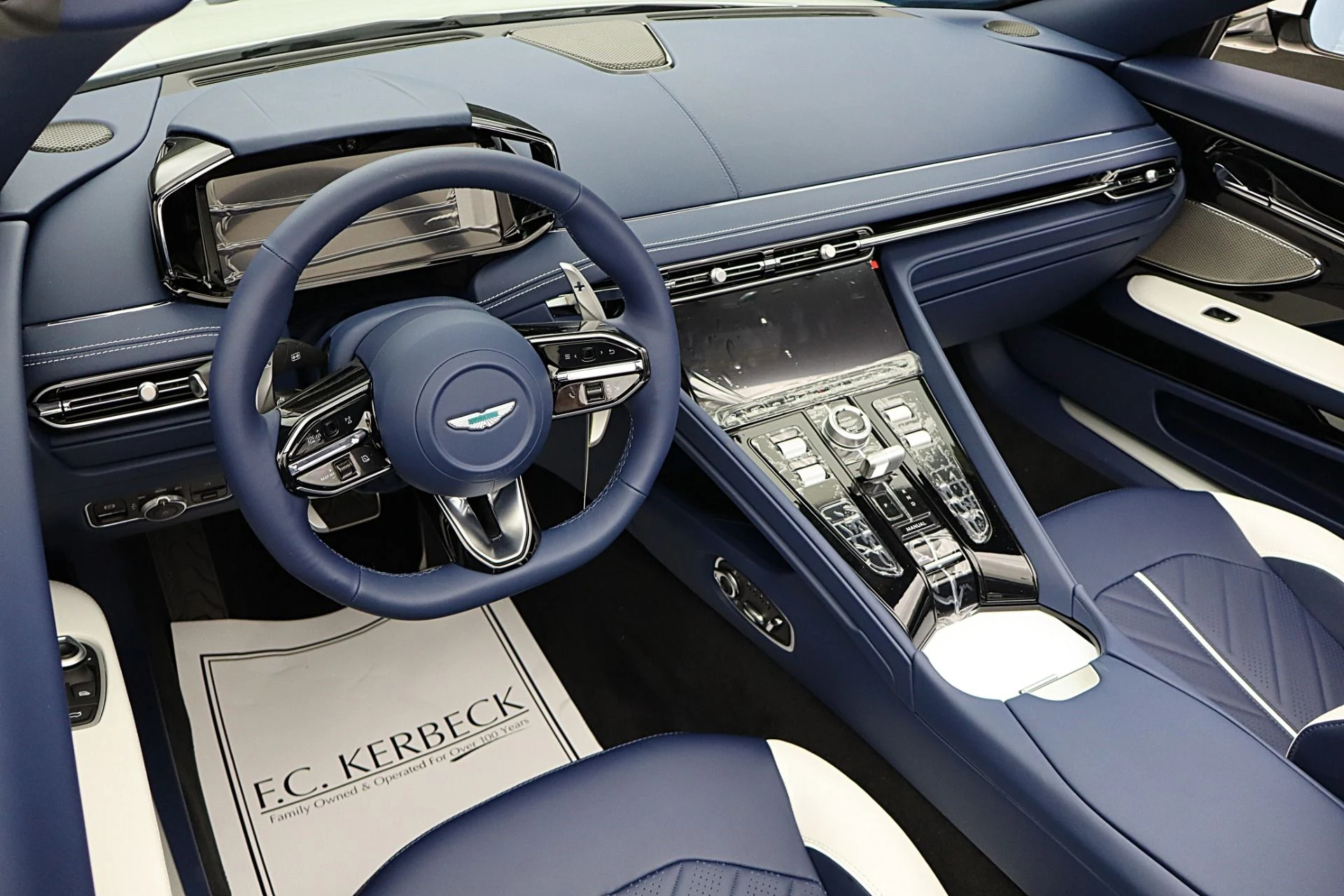 mph030_2903811384_New_2026_Aston_Martin_DB_12_S_Volante_bbac391b66