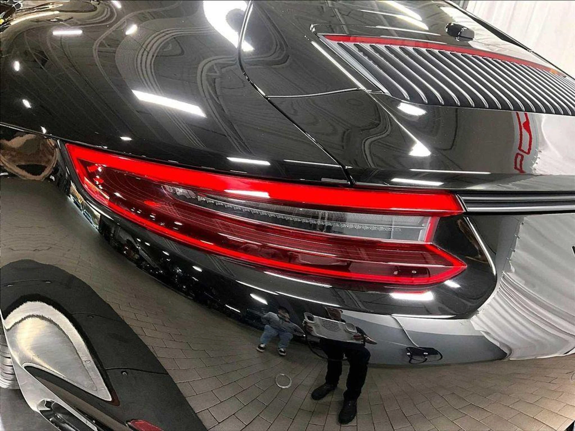 mph030_290437550_Y_Gjow_YQV_Wneck_f0p_C_Pr_Xp7cp6w_db1713b4ac