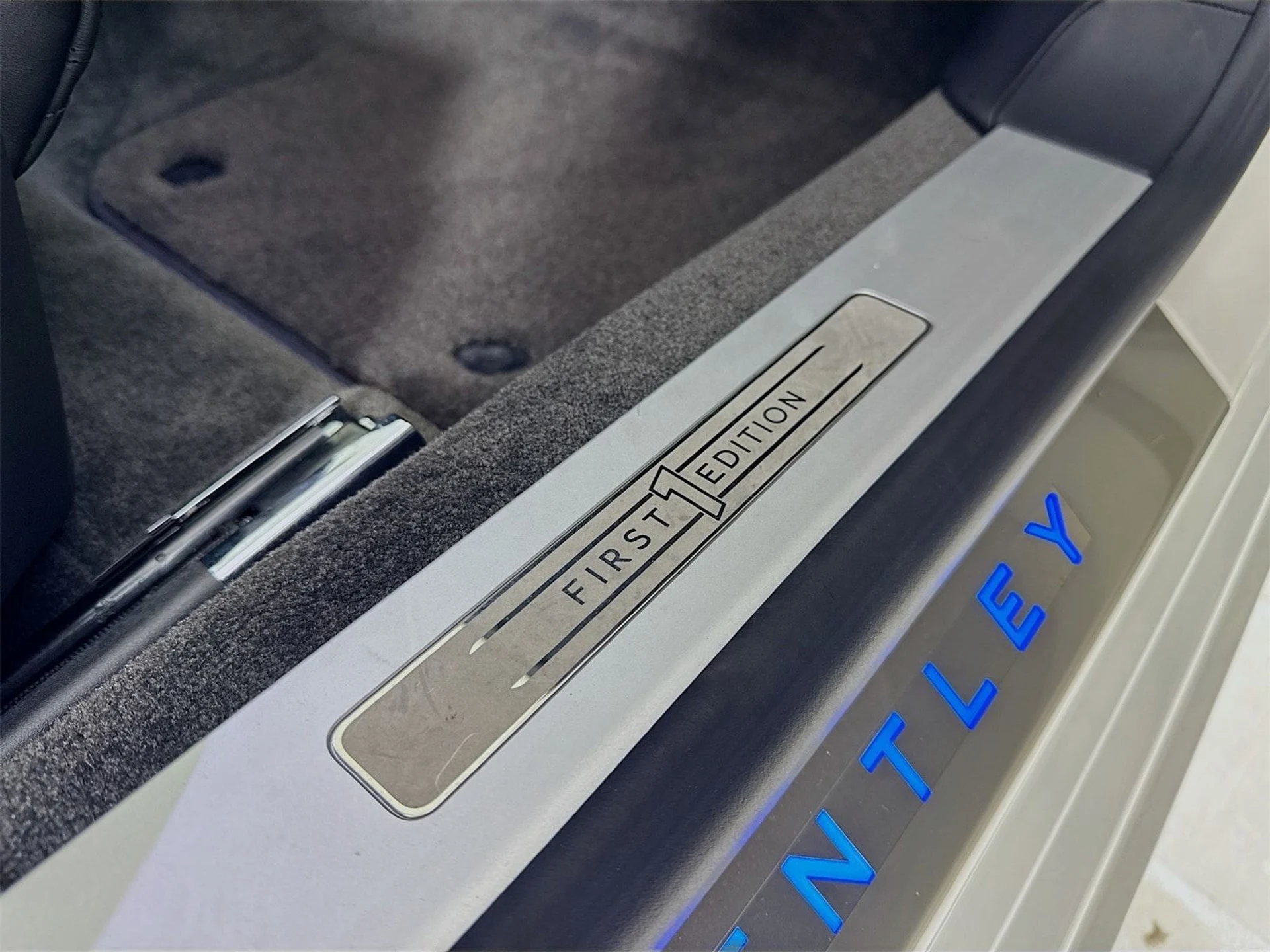 mph030_2919498318_0c6bce53aabd8360b71b382b284278e8x_395a09af95