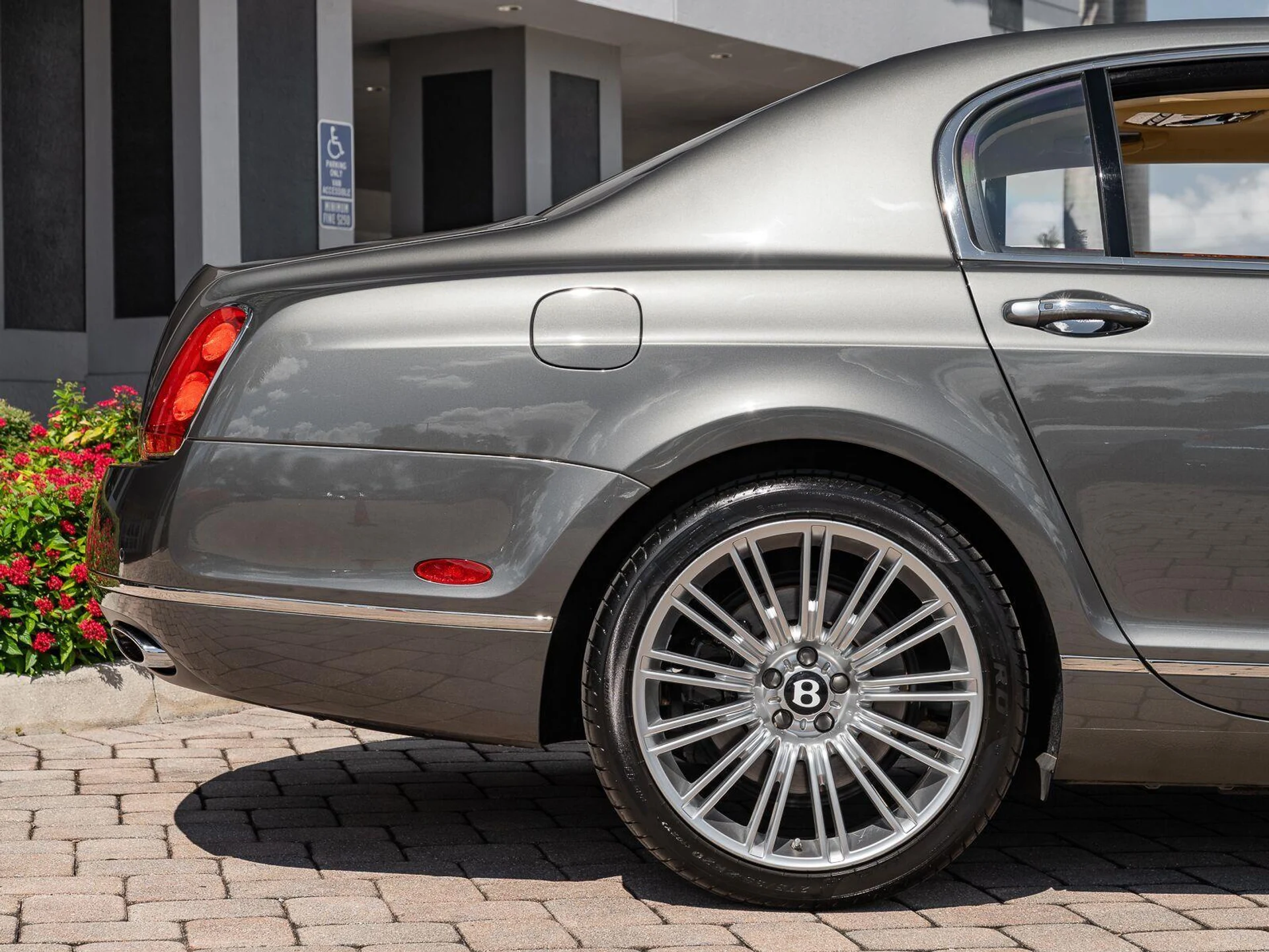 mph030_2922587478_Used_2011_Bentley_Continental_Flying_Spur_Speed_1792185144_c0740e8e2f