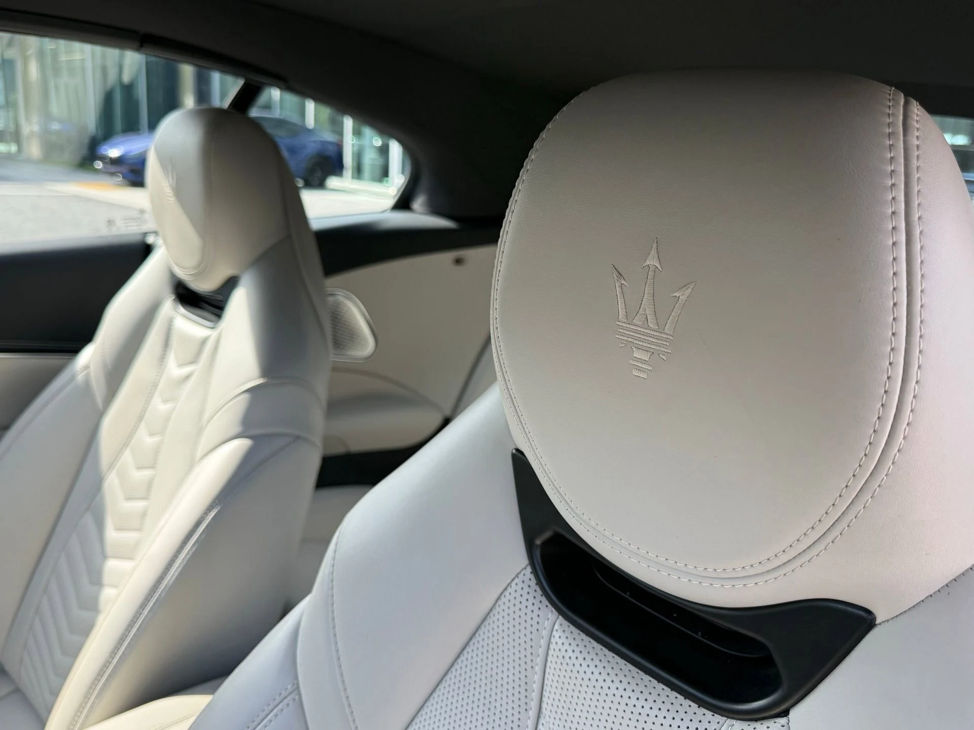 mph030_2927527676_49d5bfe9cd454cd9aa1b484f710790c3_38f5d342d4