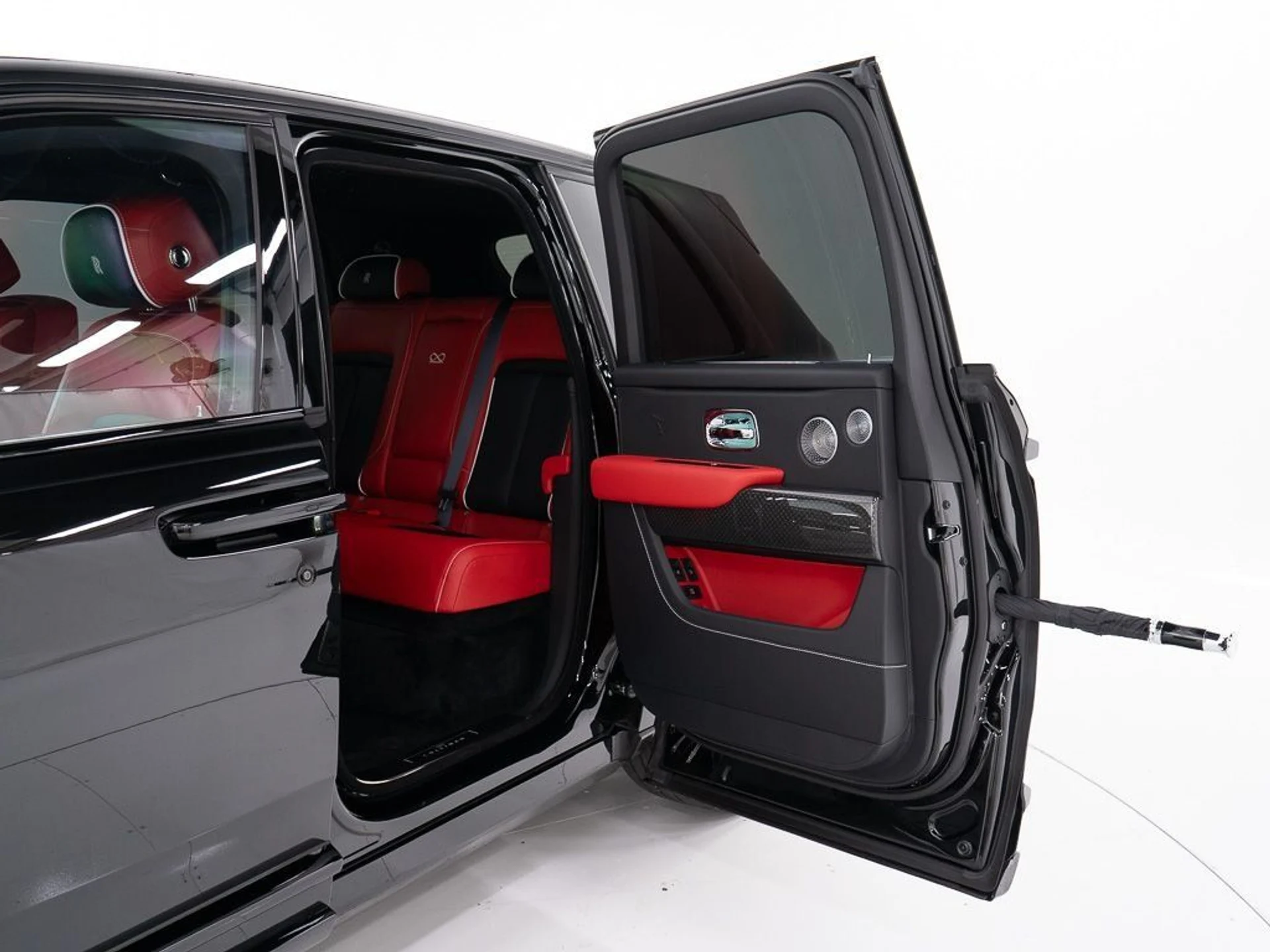 mph030_2942308841_82abaa79d3106b11137033949dc08933_1d08aa2356