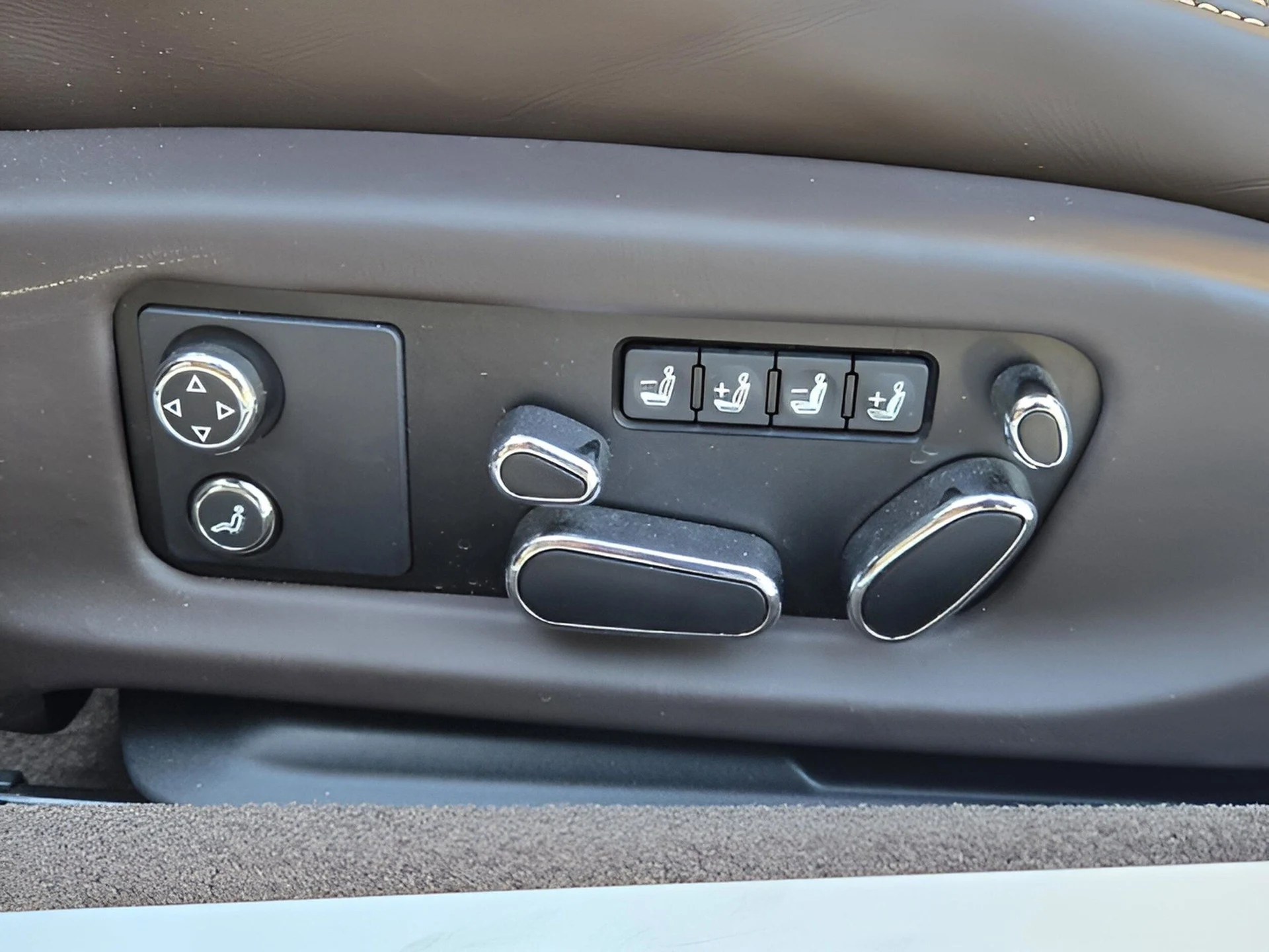 mph030_2949559079_f9796f7b2f992a1ee277fedc83c4adeex_101a53ae3d