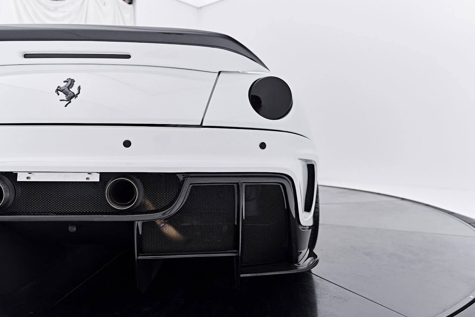 mph030_2951545733_Used_2009_Ferrari_599_GTB_Fiorano_1790619503_022498bc8e