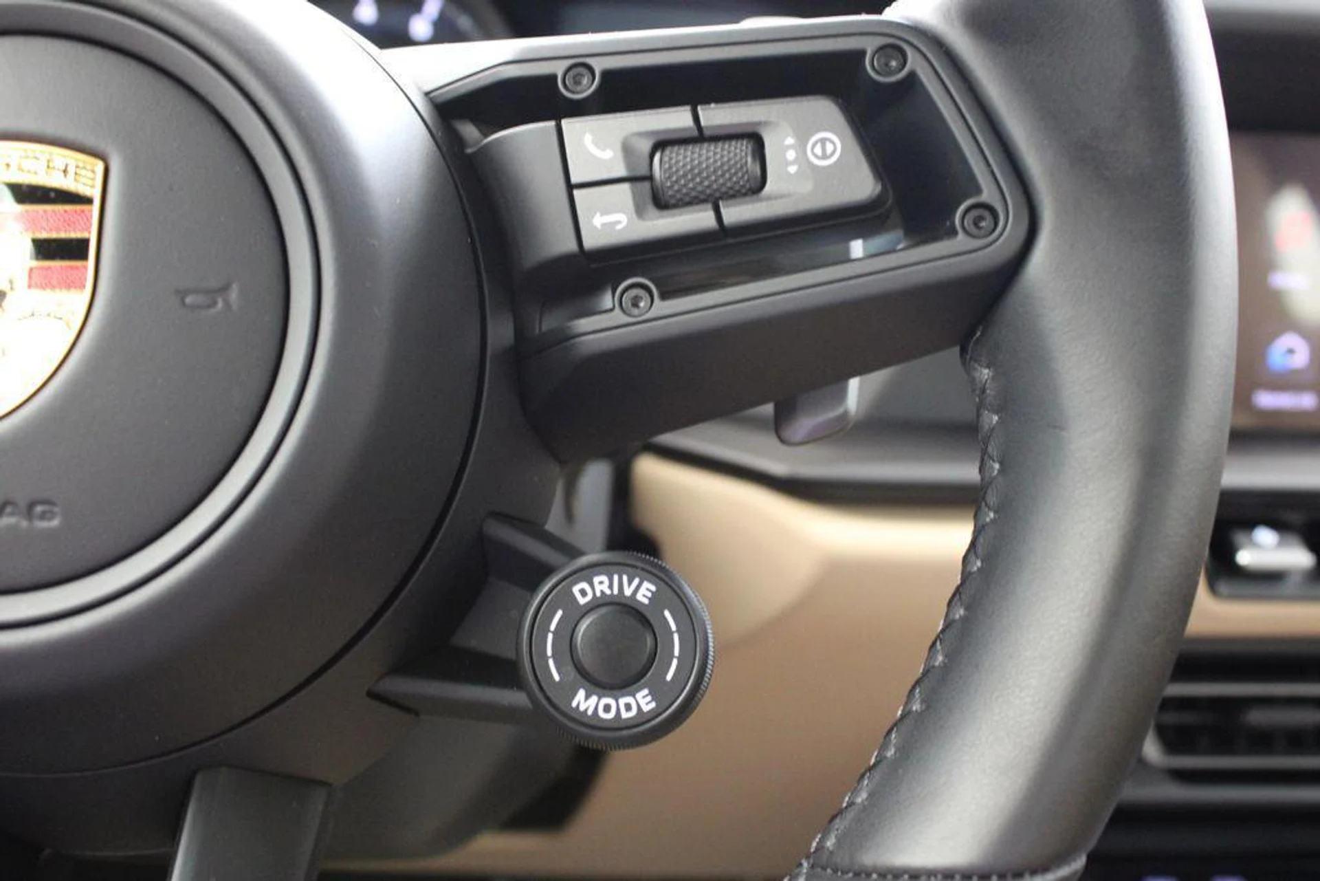 mph030_2954258253_32_X8_V_Vox_VPVT_Dc_Go_V_Agxd_Qf_C_Jd_I_b4183308e0