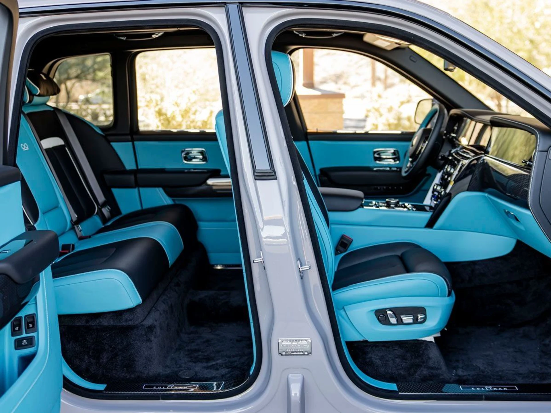 mph030_2961491843_31_a77ab13402