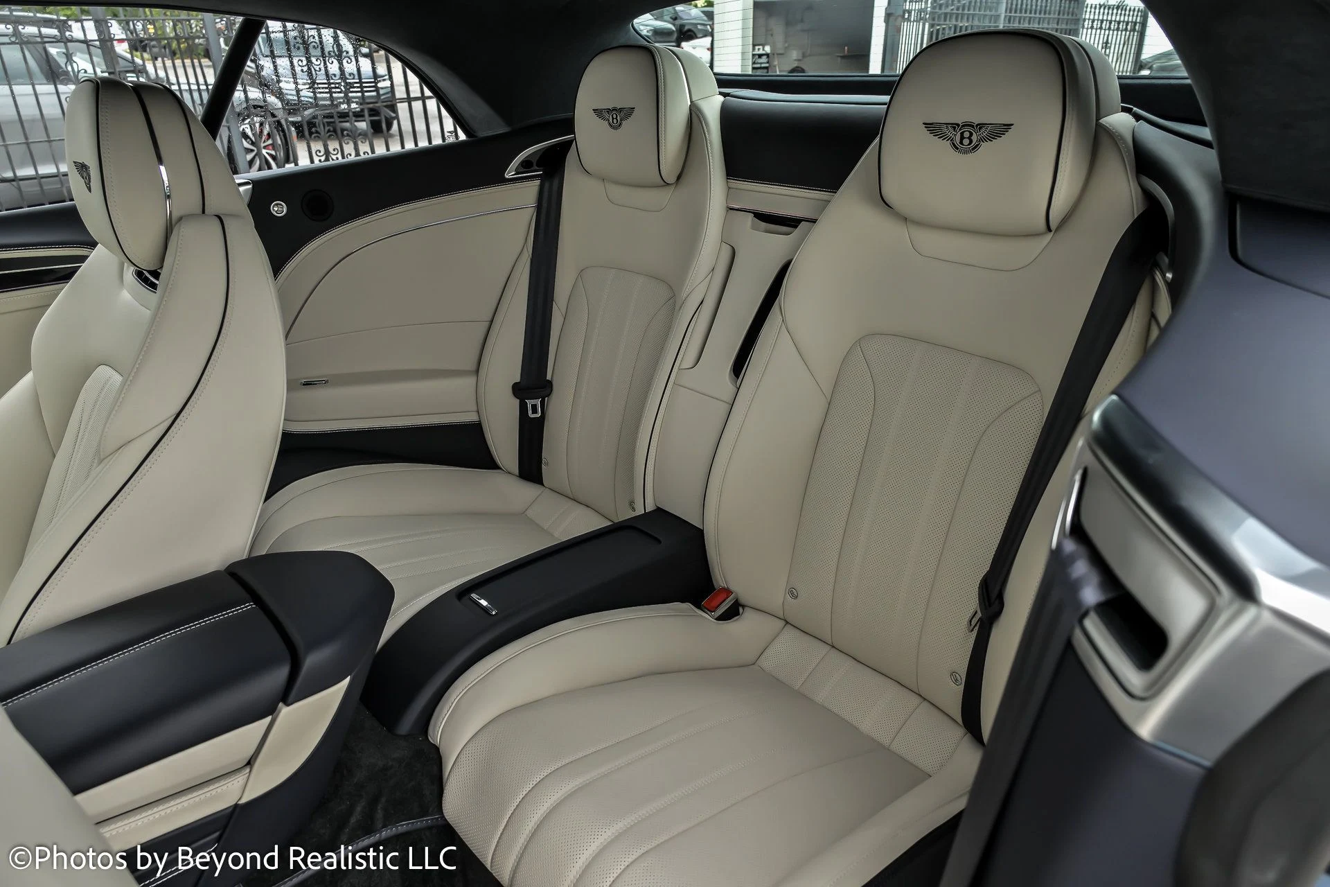 mph030_2961960479_e8fbd8c2ce84f31a1aa106f01fdc018fx_026bde57cc