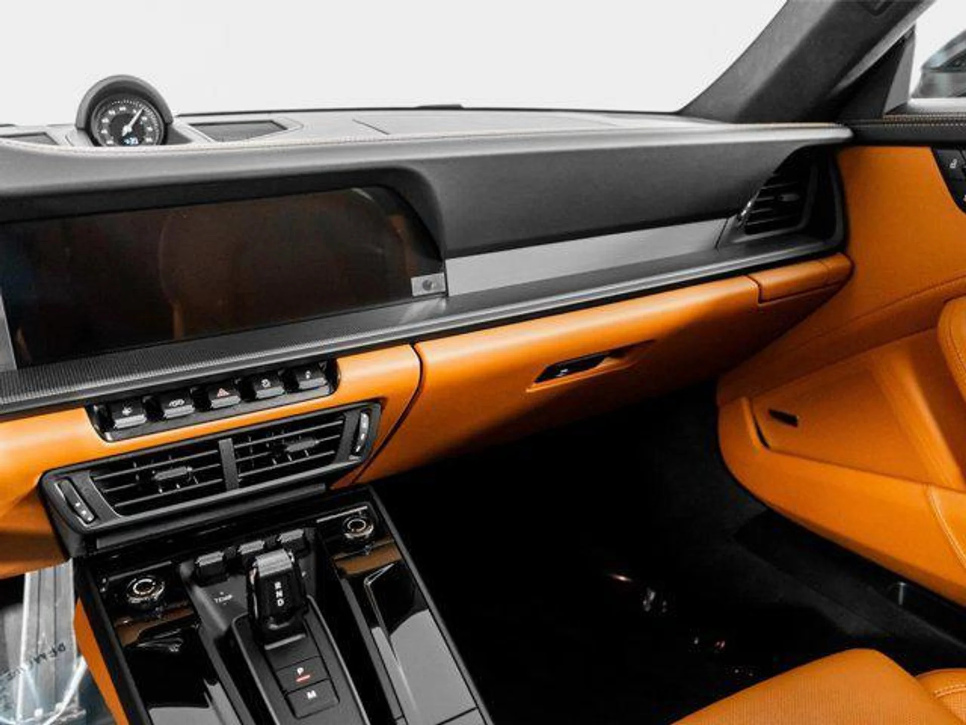 mph030_296418251_5_BETF_4o_L_Srv6_A_Hk_Rx_X_Nb_D73_Fanw_d19d4b6d82