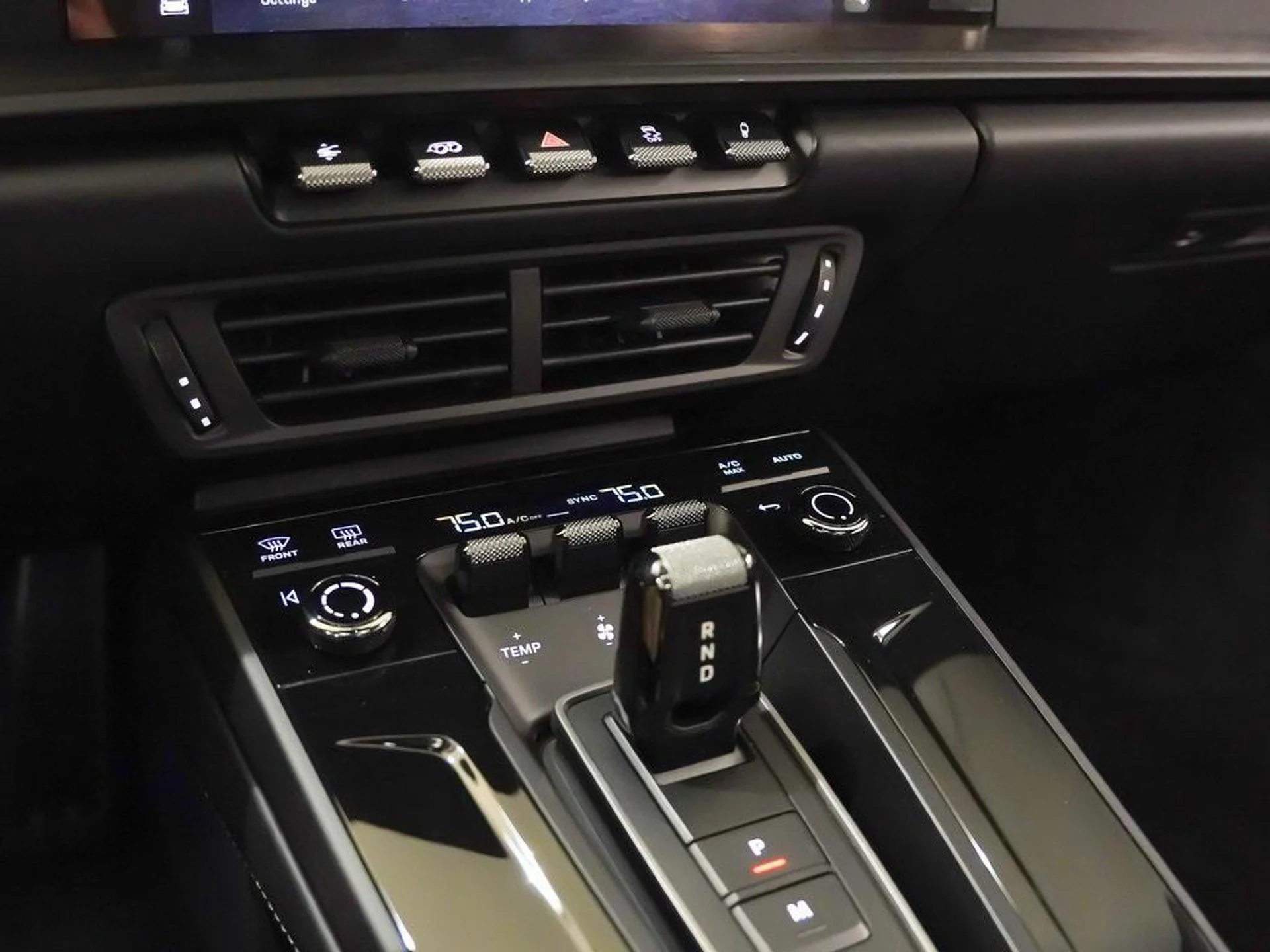 mph030_2974633012_c_W7xm_Aurwrmwpz_Kl_Dt_S_Hlx_Ov7_Y_2f5d0bed5d