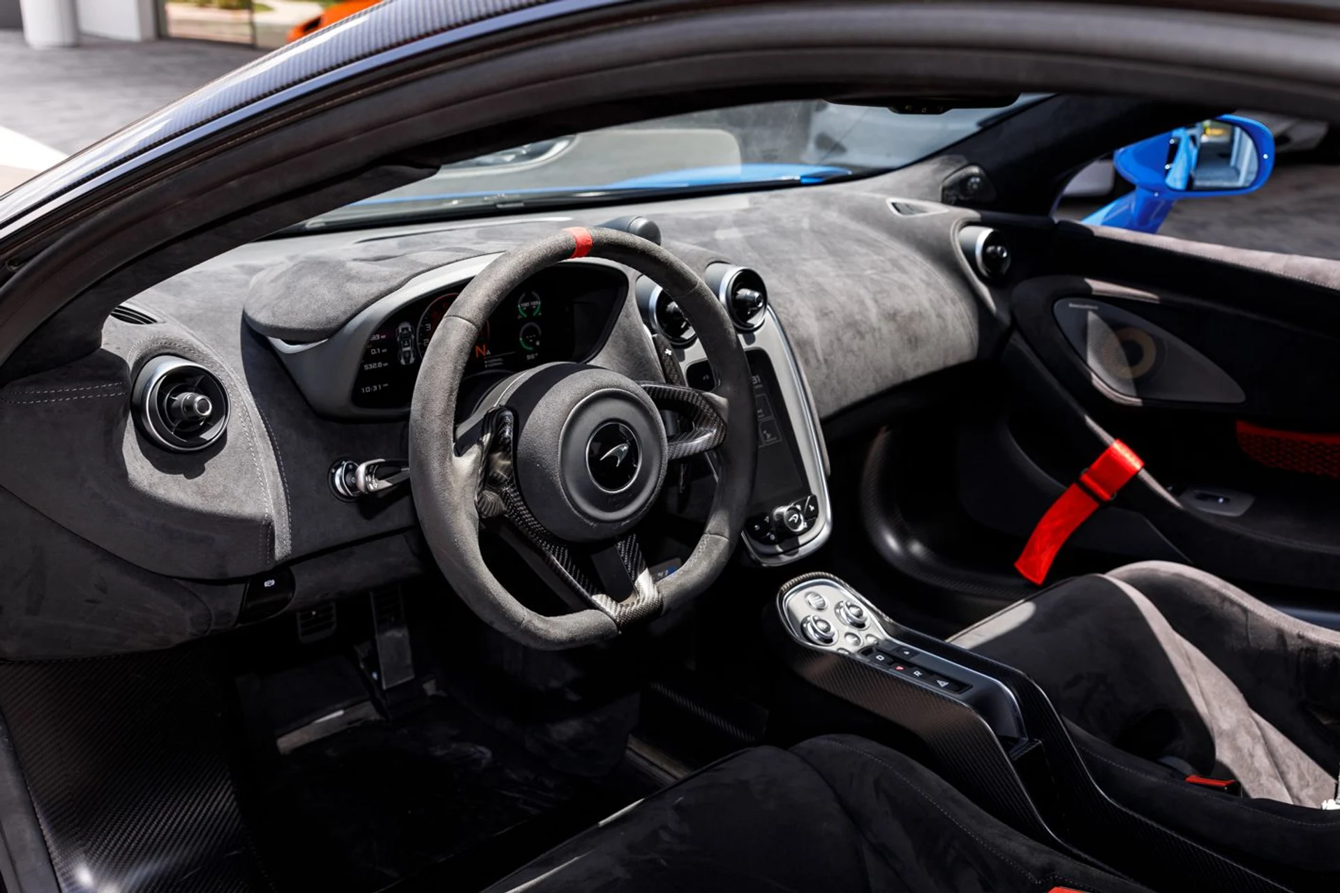 mph030_2975299550_Used_2020_Mc_Laren_620_R_776dda2064