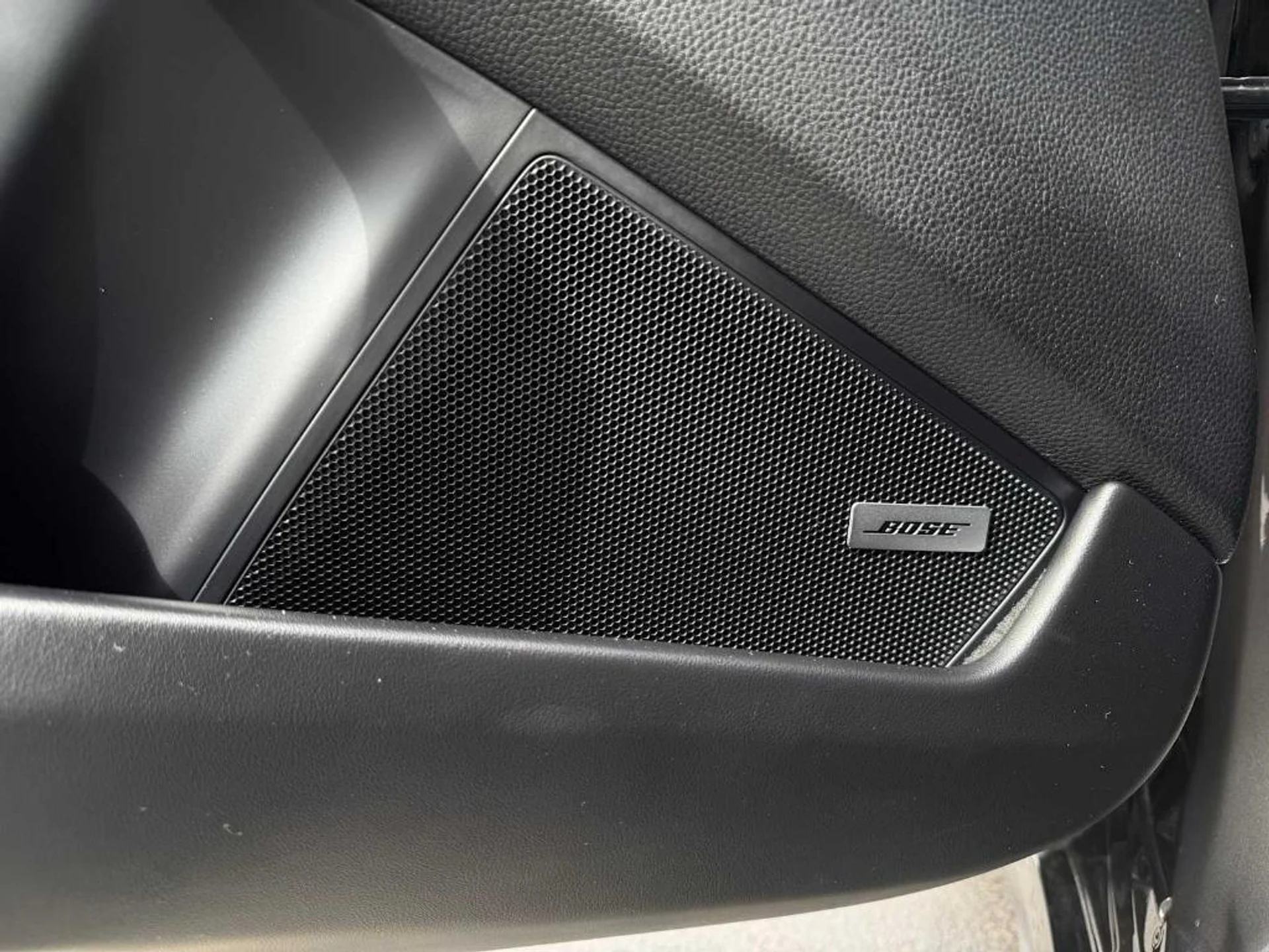 mph030_2988806405_z1_Xl_C9b_je298x_UO_7fjn3o_Nn_V_Jw_502abfb8d4