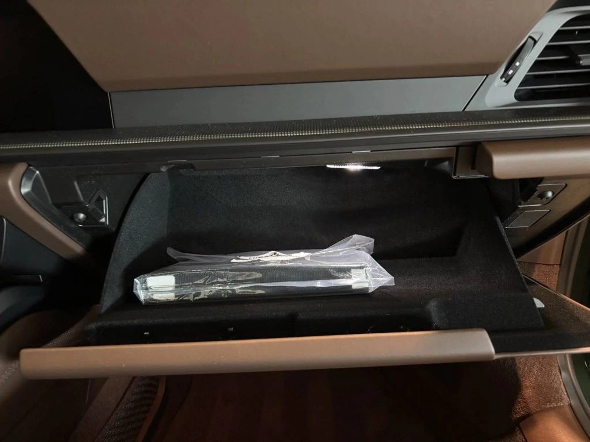 mph030_2990570902_eaf187b1af50e988deab4e3d9c5d41e5x_28981b2bb7