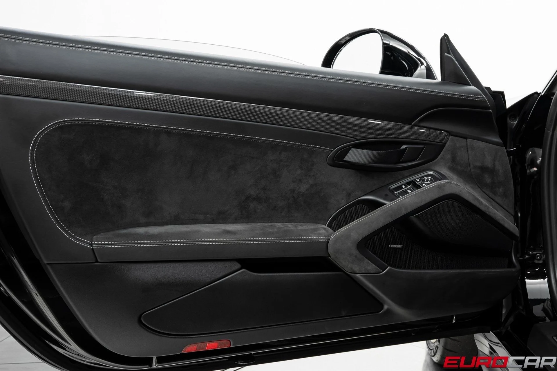 mph030_2990622545_image_31_32cb8134b5