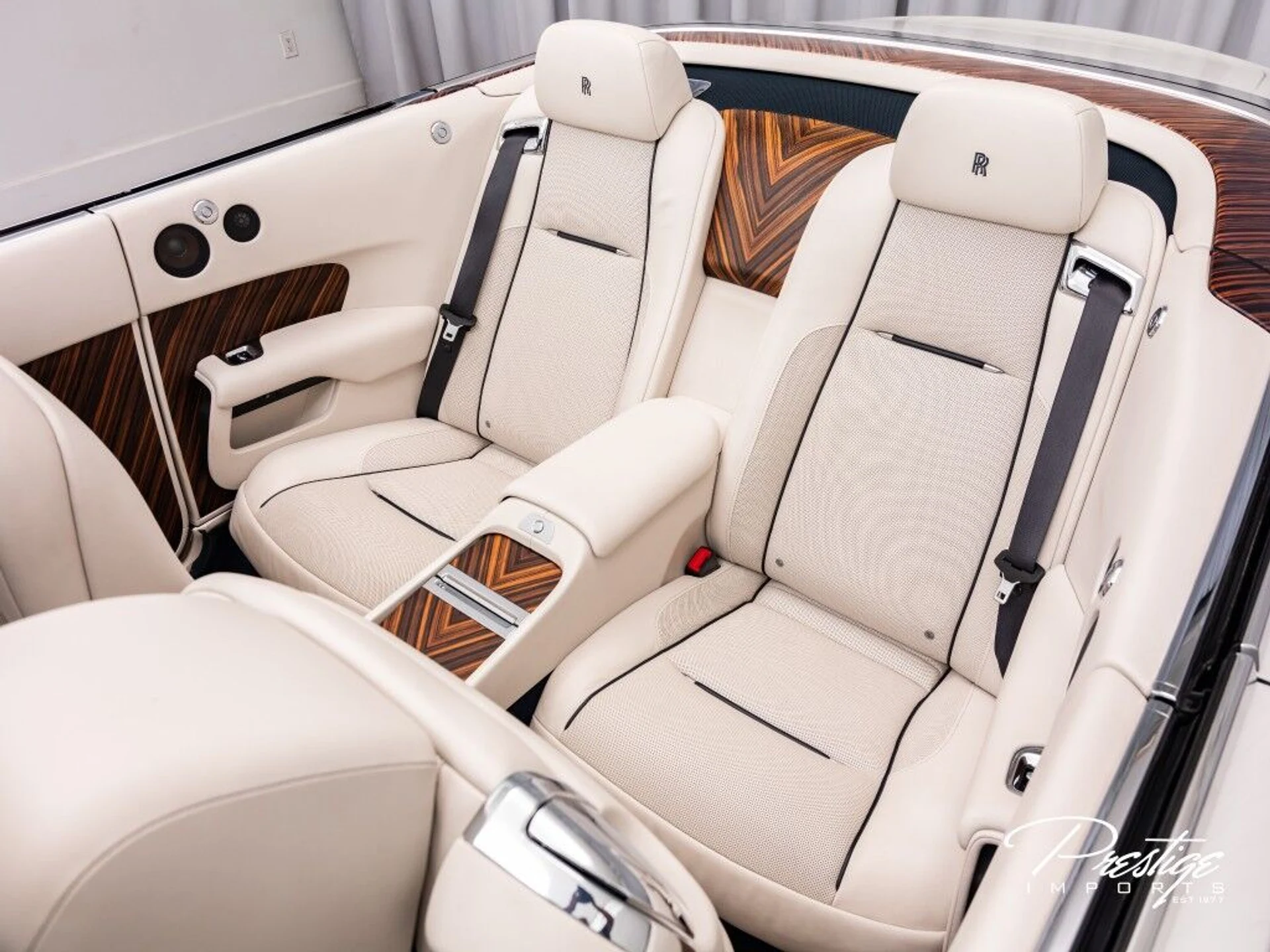 mph030_2992443586_a711cfb66994521948fa1c98345dc8d2_f5574b1596