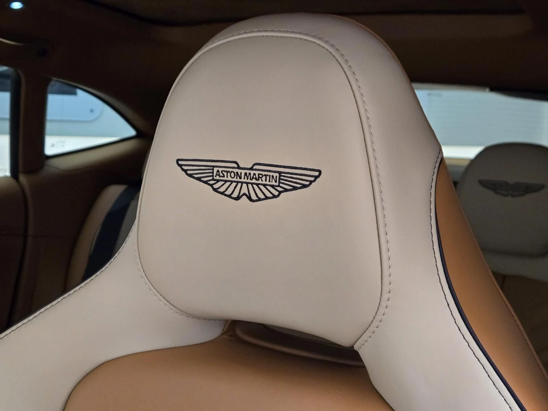 mph030_2995684740_New_2026_Aston_Martin_DBX_1767680347_b2b83b99c5