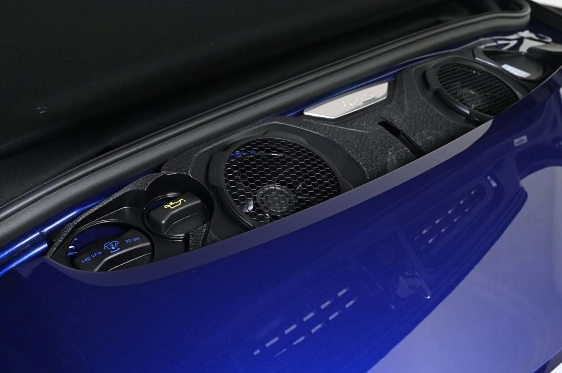 mph030_2999484819_b010594cca84411f82c743c8598f9bc4_b2db0e3238