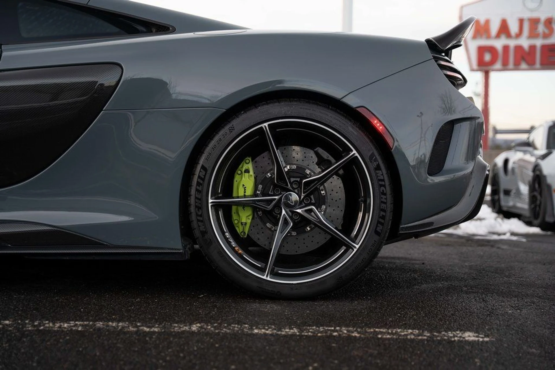 mph030_3003636726_image_32_03ddb93290