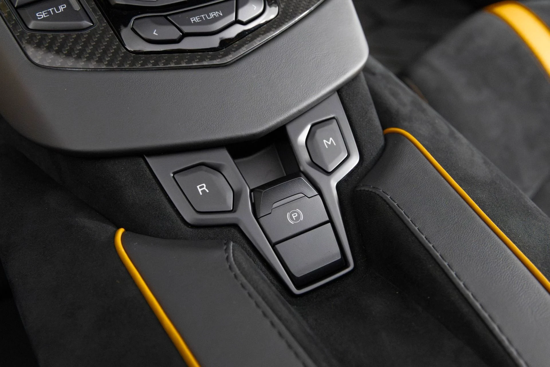 mph030_3005362776_Used_2020_Lamborghini_Aventador_SVJ_1759430117_40277b01b1
