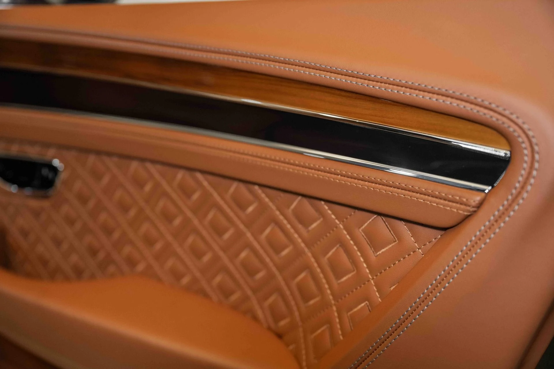 mph030_3006696261_Used_2020_Bentley_Continental_GTC_V8_1761331825_514985642b