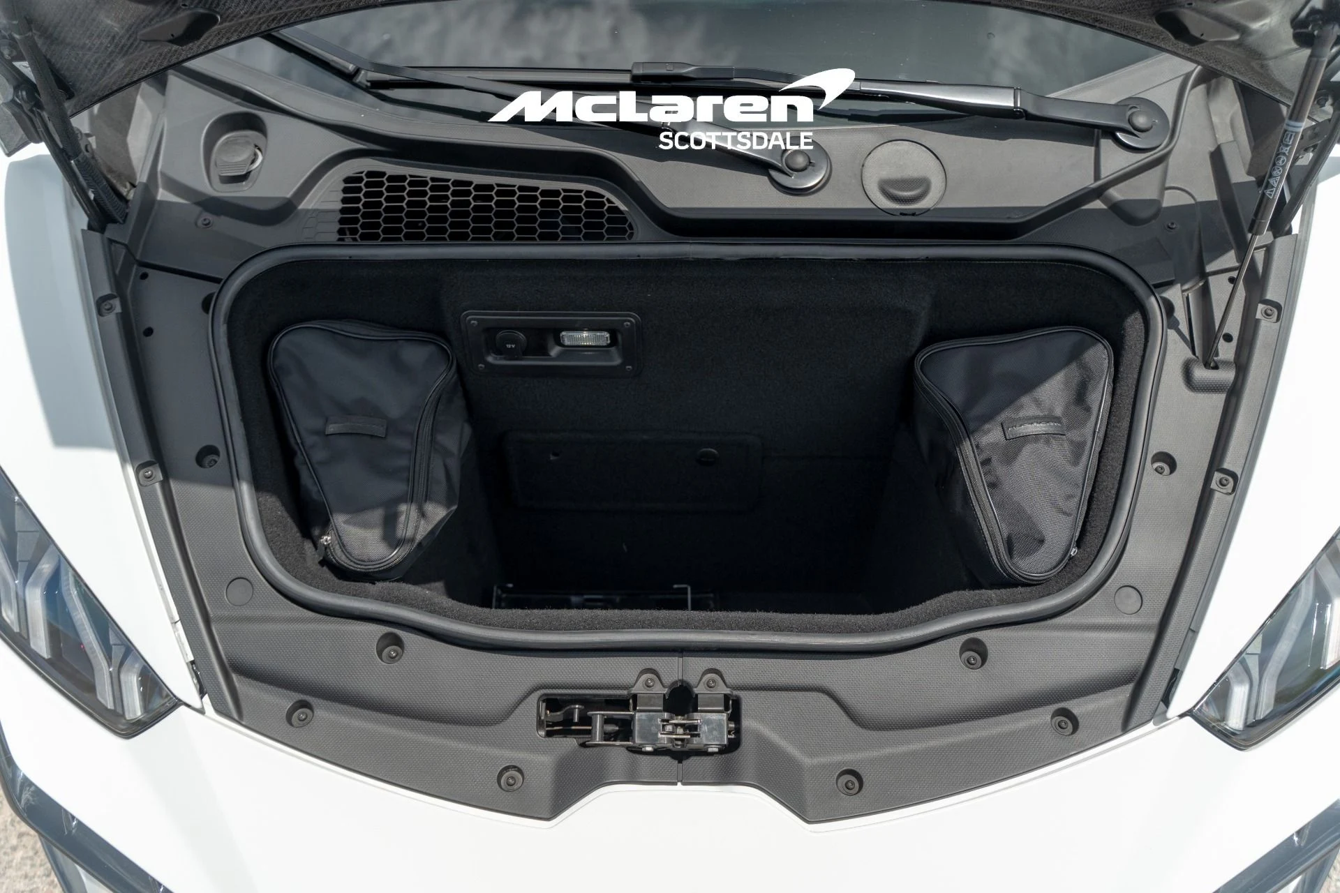 mph030_3021762804_Used_2024_LAMBORGHINI_HURACAN_TECNICA_Tecnica_1782496881_d3e4074f6e
