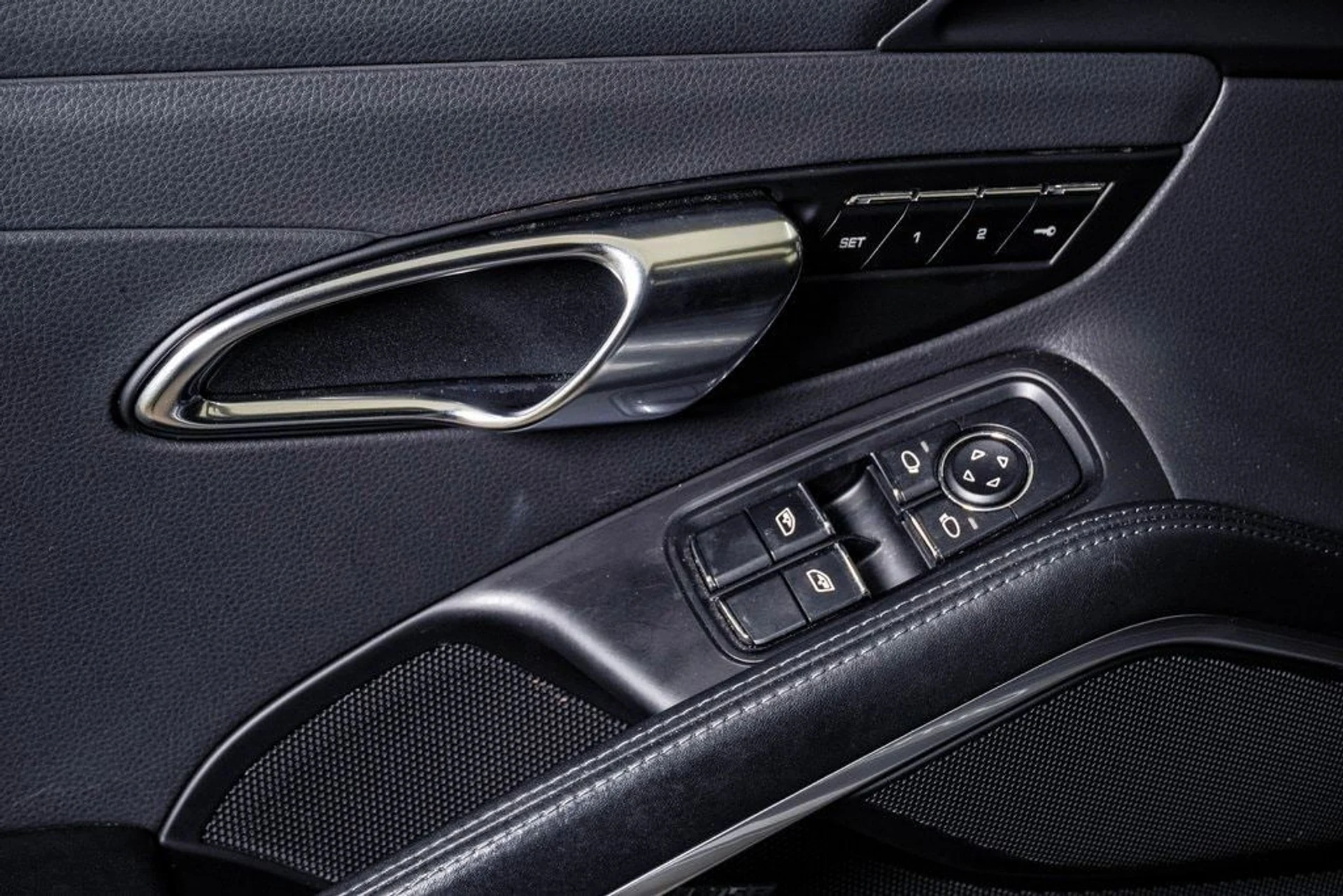 mph030_3022045755_95ceac5ea1034ded4b078a48ae600c7ax_aaab93a6b3