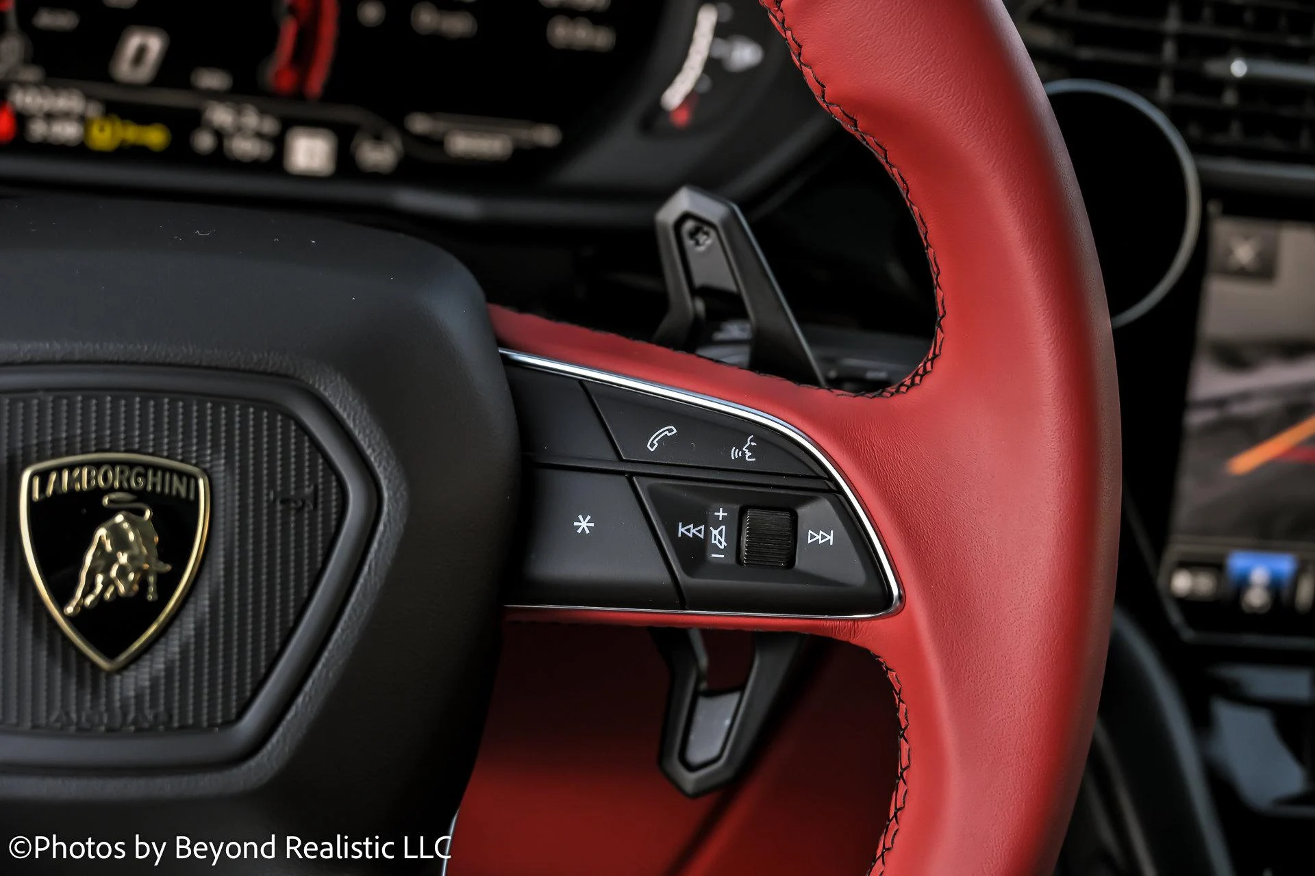 mph030_3023432775_Used_2024_Lamborghini_Urus_S_1769853129_533c4d1ff7