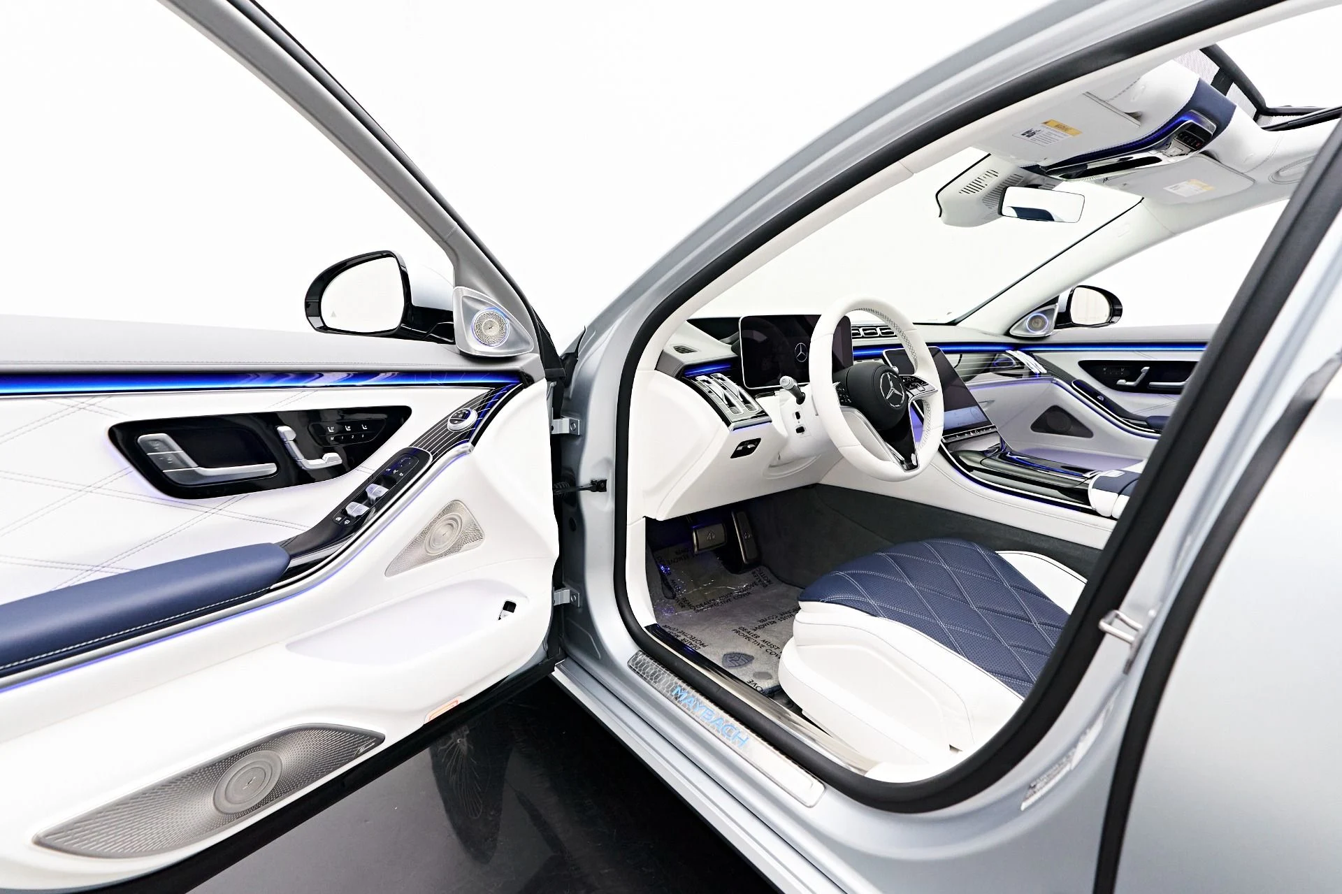 mph030_3024410757_Used_2024_Mercedes_Benz_S_Class_Maybach_S_680_1729209539_5cd1d47cdf