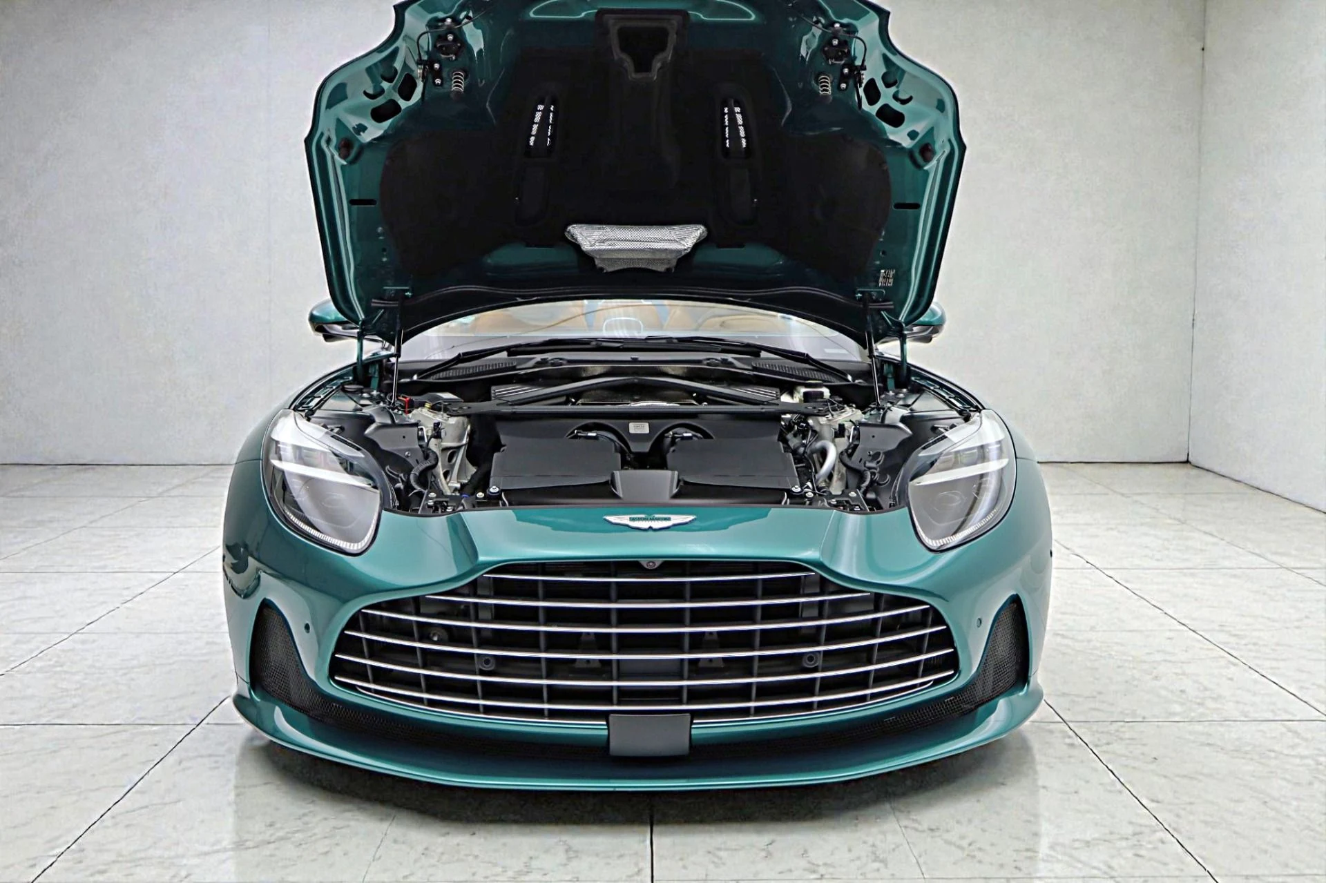 mph030_3036102773_New_2026_Aston_Martin_DB_12_Volante_bea754a503