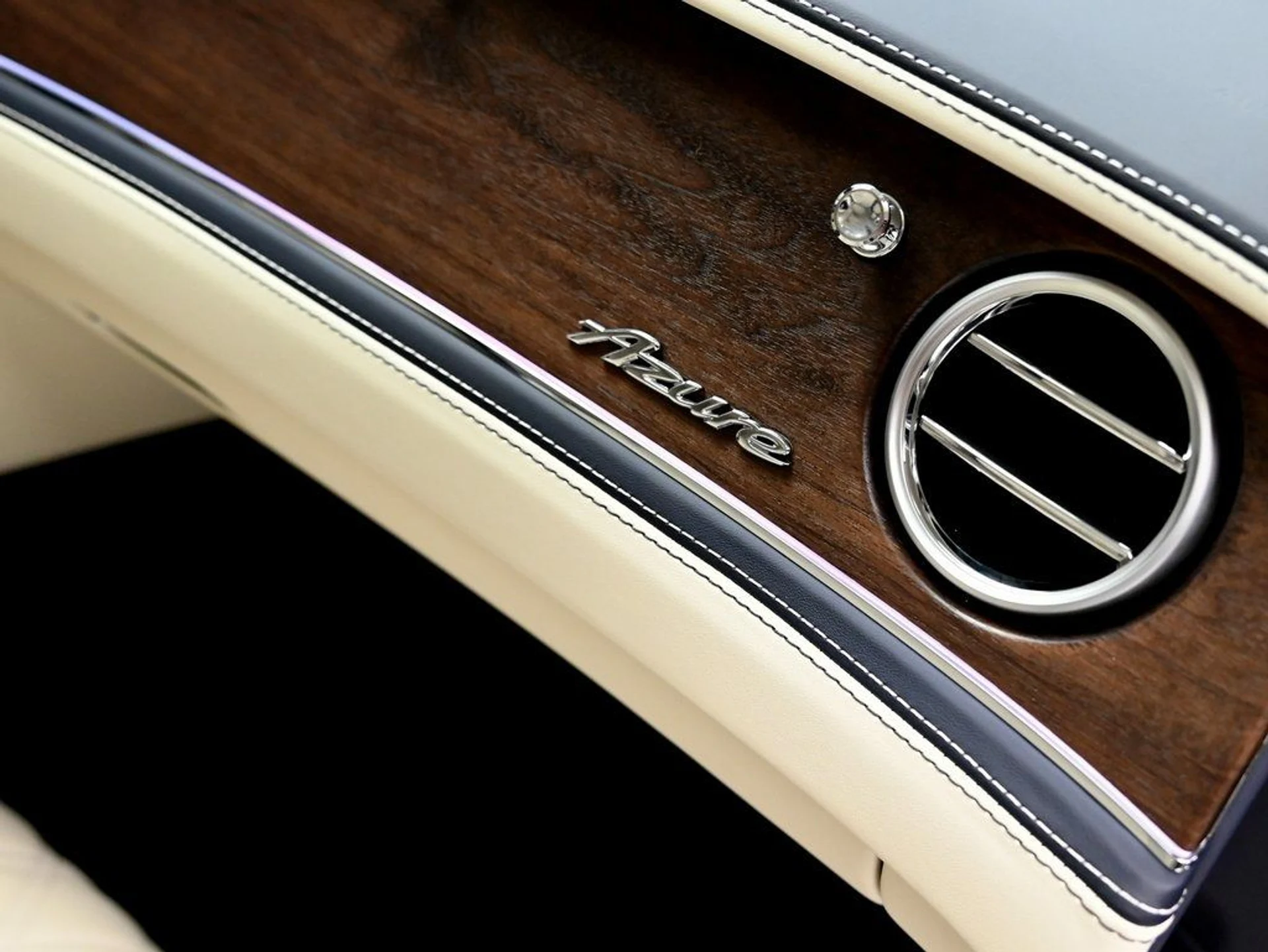 mph030_3037487257_caad47de07f99763f003746c3d69f2e3_435a495219