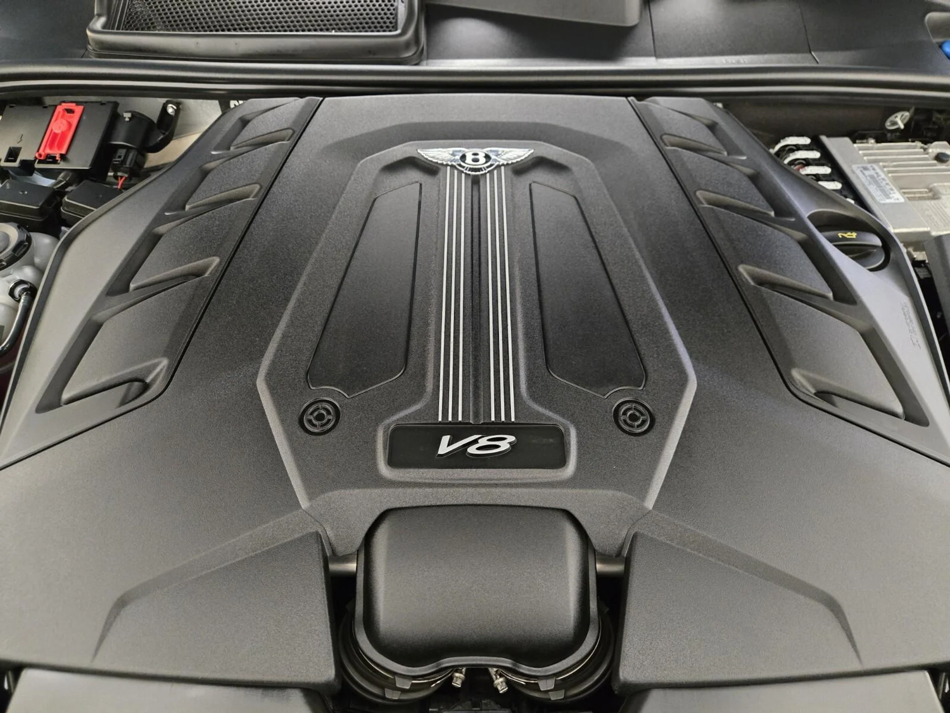 mph030_303794489_Used_2020_Bentley_Bentayga_V8_1754377292_2bff86f47e