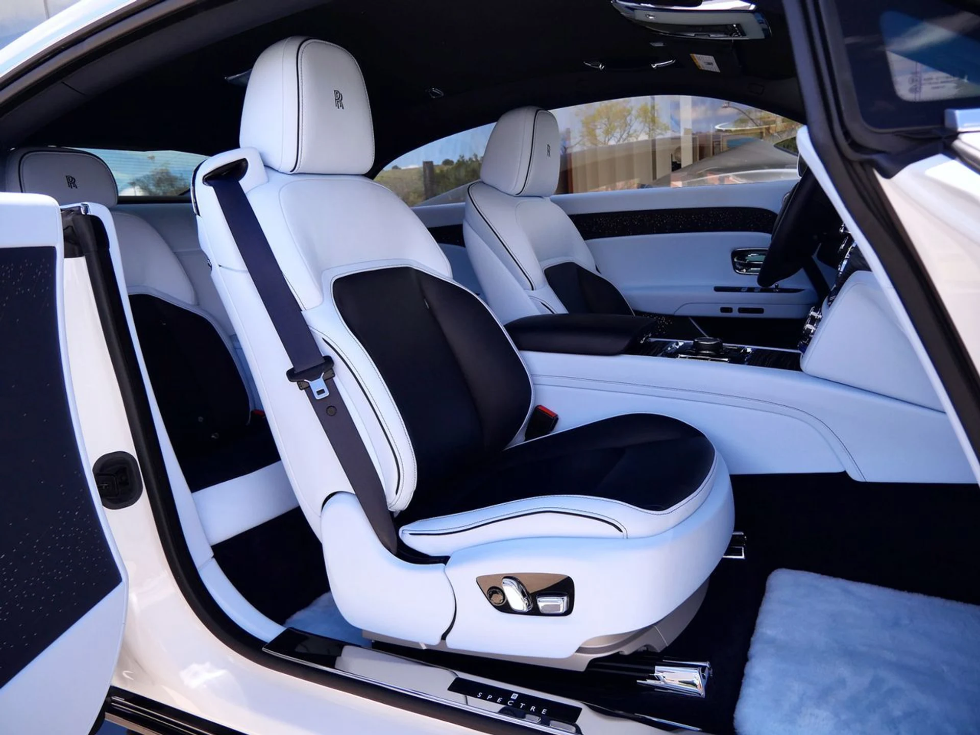 mph030_3039618235_bdc033f5f6cfc9fe0cd286253e3dbf8cx_8c6edca997