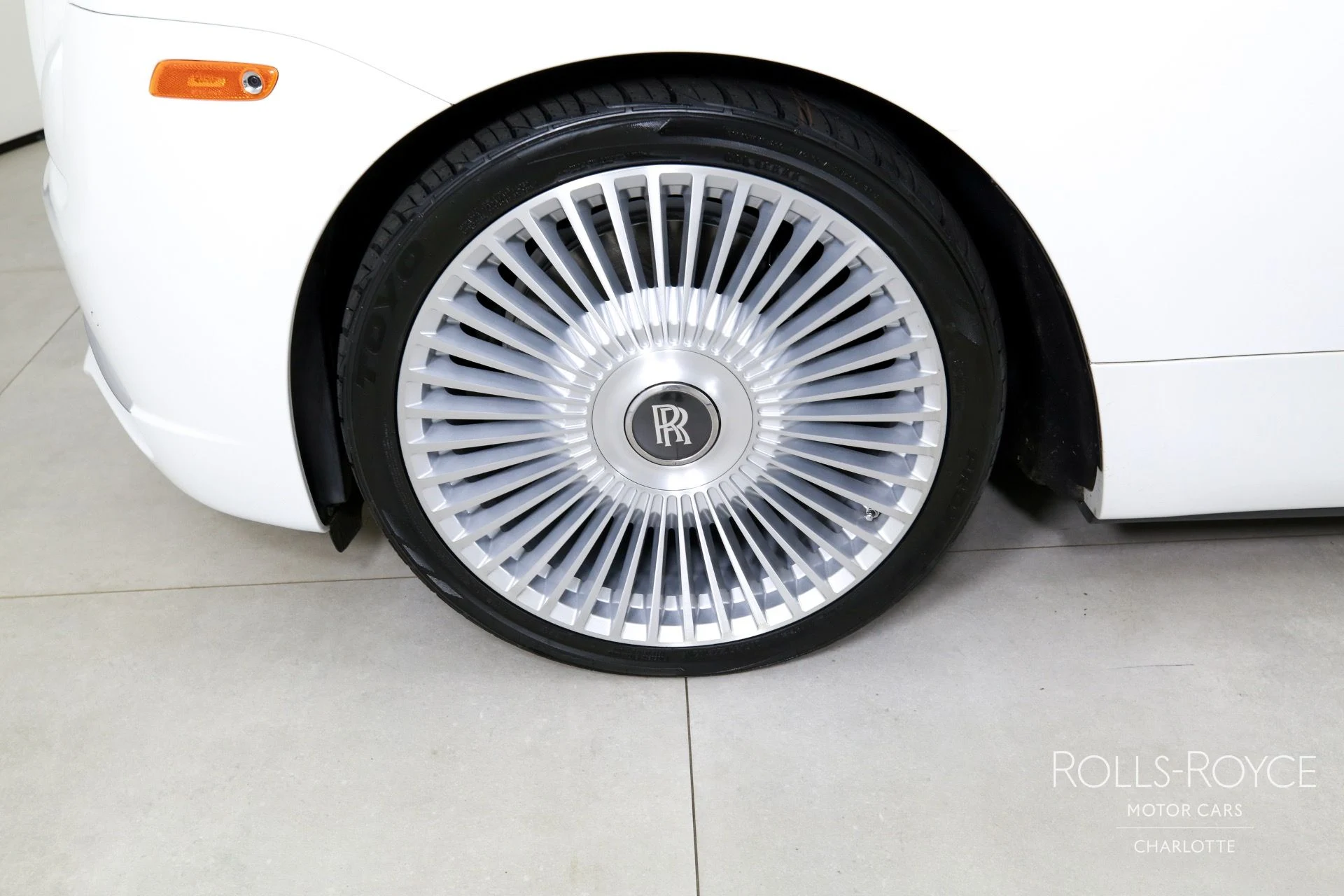 mph030_3044868909_Used_2018_Rolls_Royce_Dawn_1750953521_8edd44b243