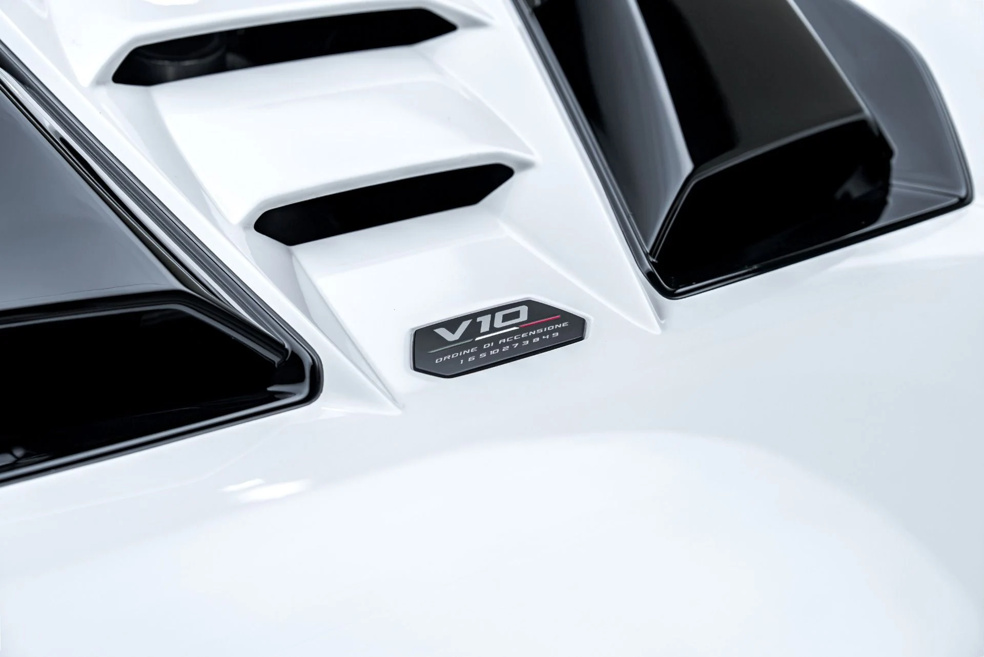 mph030_3045835238_Used_2023_Lamborghini_Huracan_Tecnica_1787597760_52c004988e