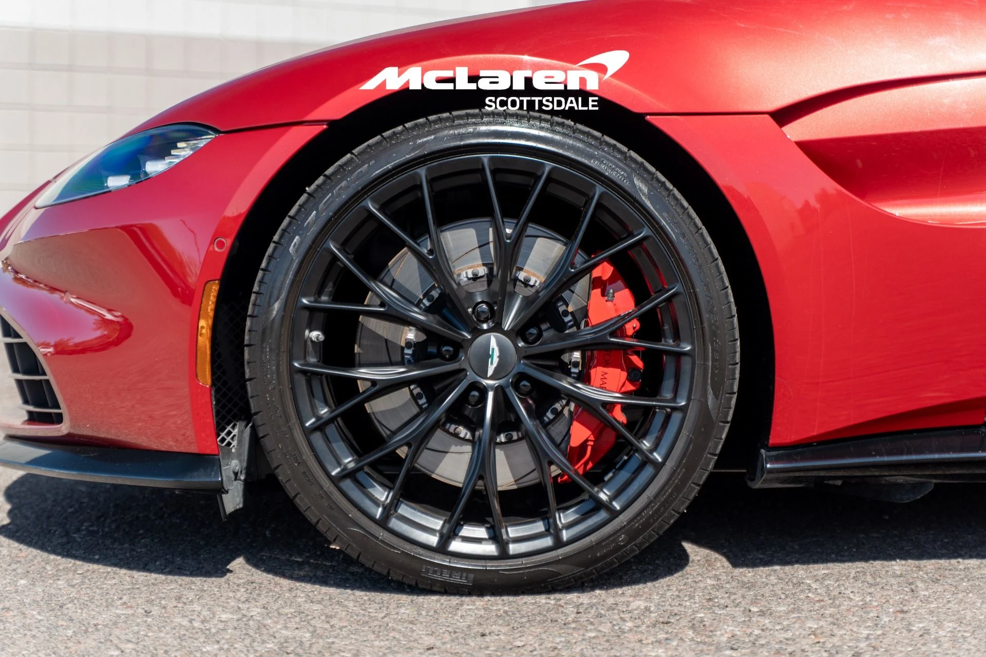 mph030_3053163412_Used_2022_ASTON_MARTIN_VANTAGE_1776494728_760d1a80ed