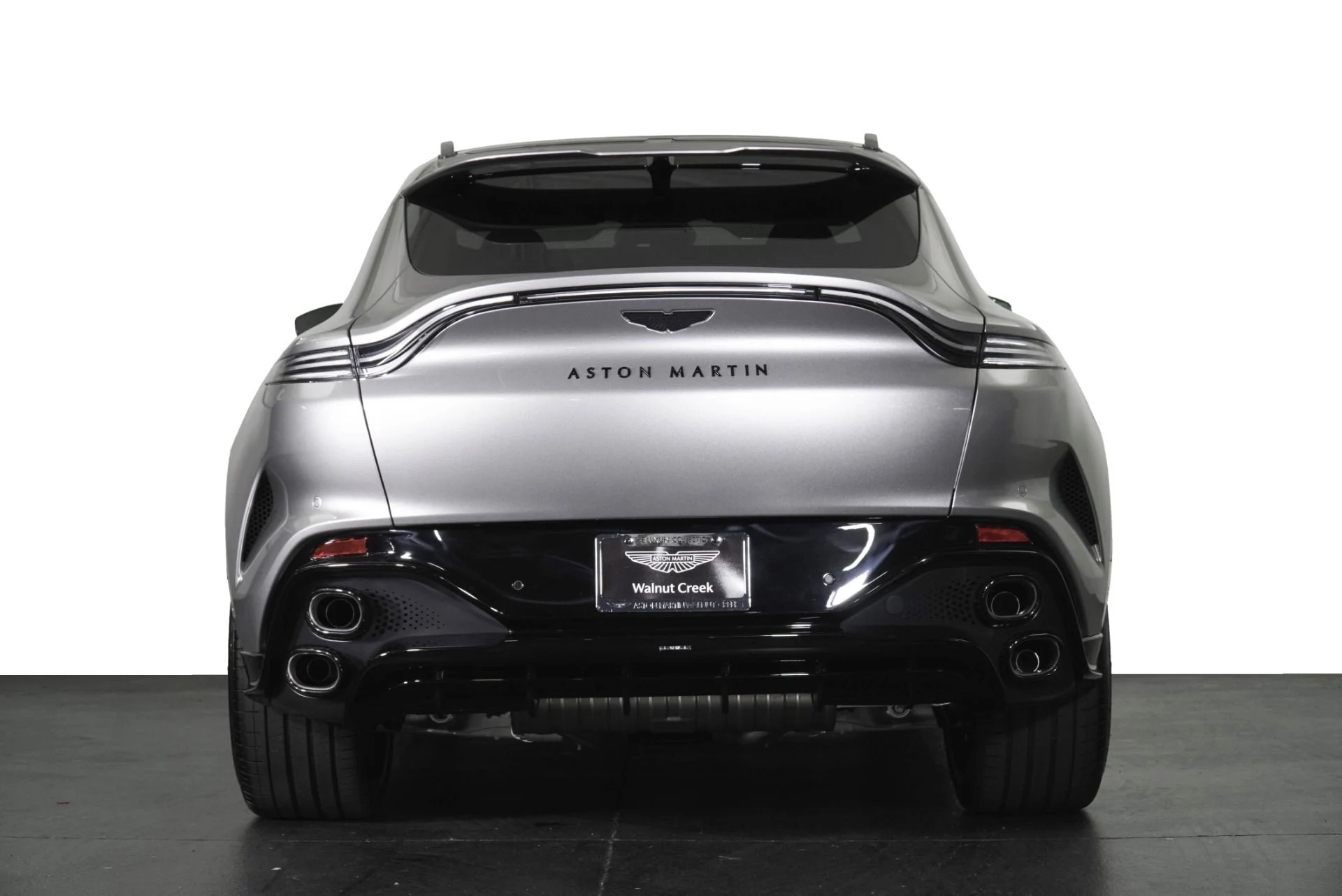 mph030_306170532_New_2026_Aston_Martin_DBX_S_1781900282_0a76e28be7