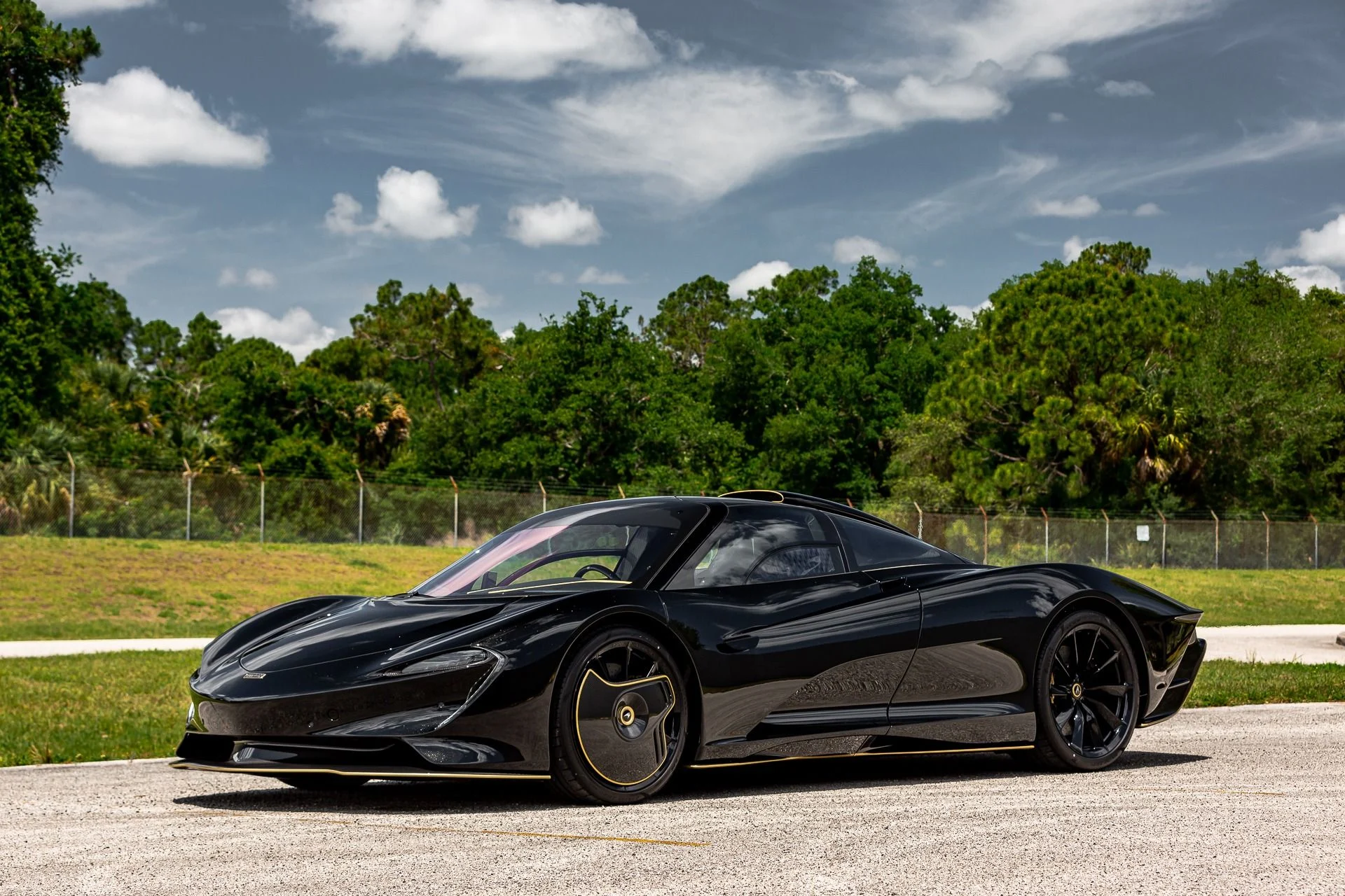 mph030_3068116942_Used_2020_Mc_Laren_Speedtail_XP_10_Bespoke_4d1f660931