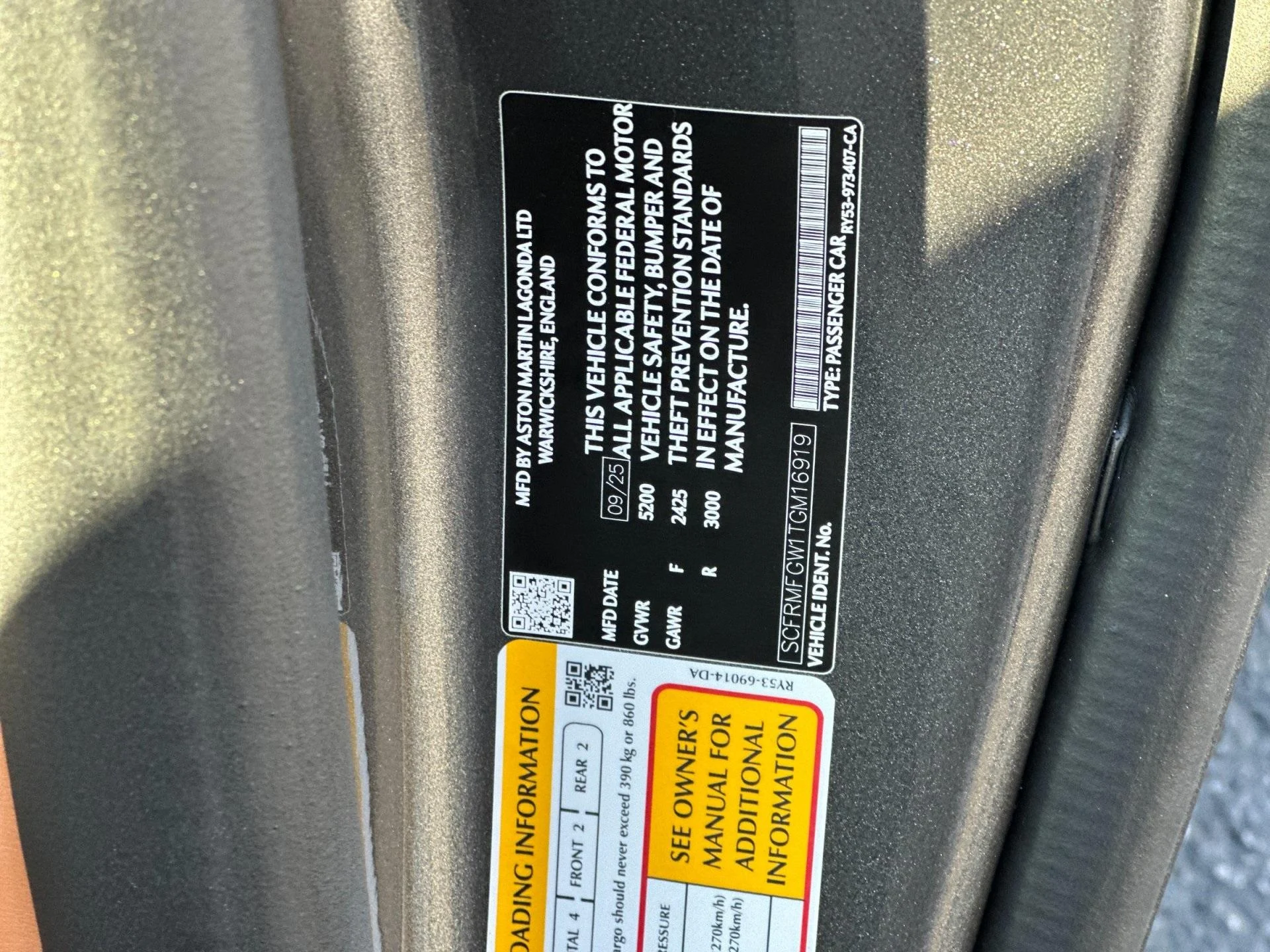 mph030_3069021359_New_2026_Aston_Martin_DB_12_Volante_1764169880_f0502aa087